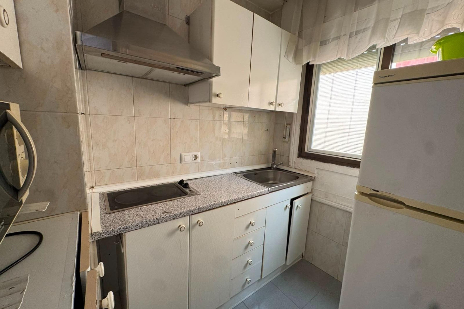 Odsprzedaż - Mieszkanie w bloku - Torrevieja - Centro
