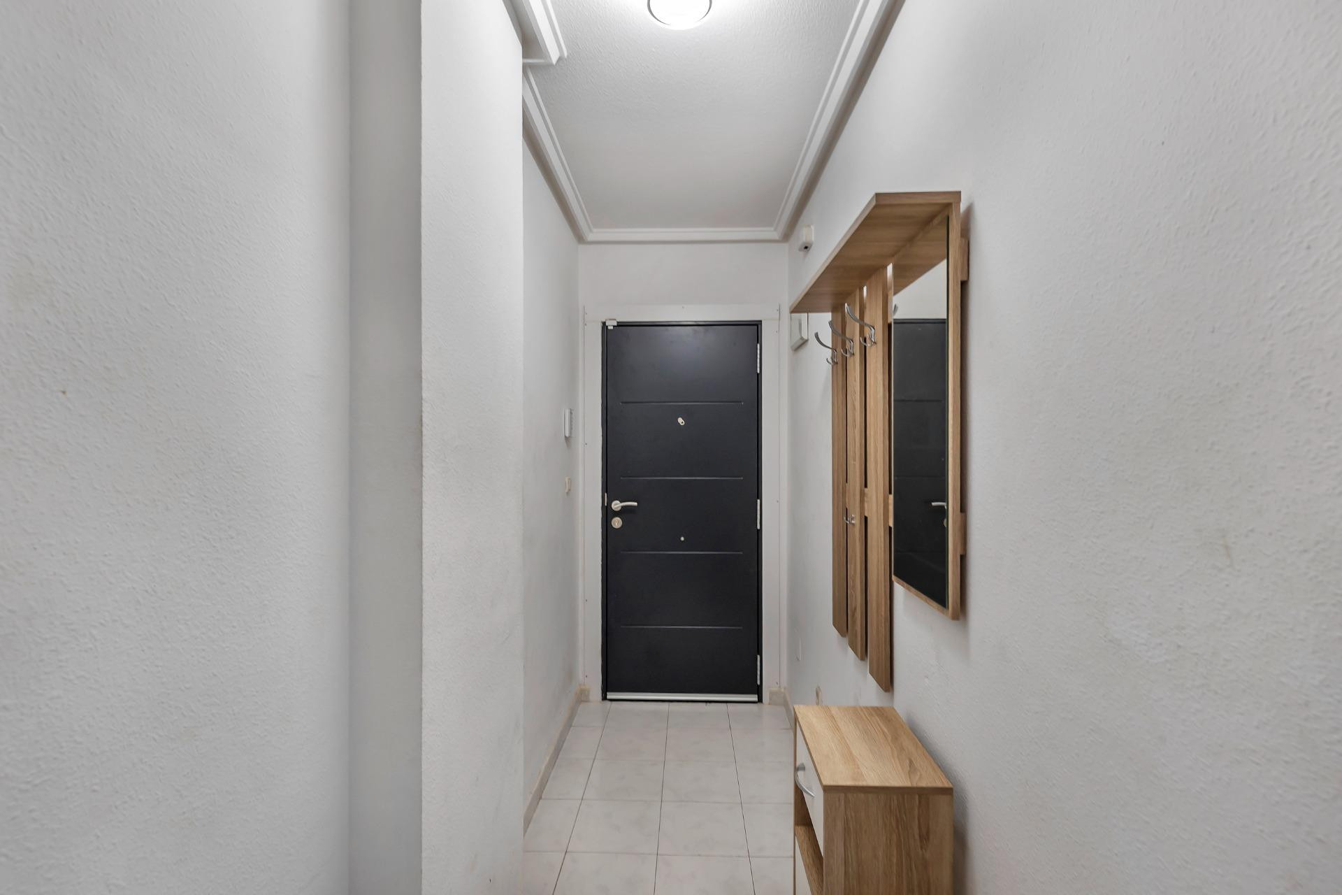 Odsprzedaż - Mieszkanie w bloku - Torrevieja - Centro