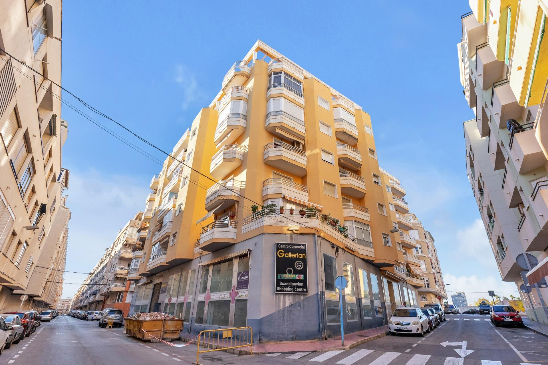Odsprzedaż - Mieszkanie w bloku - Torrevieja - Habaneras