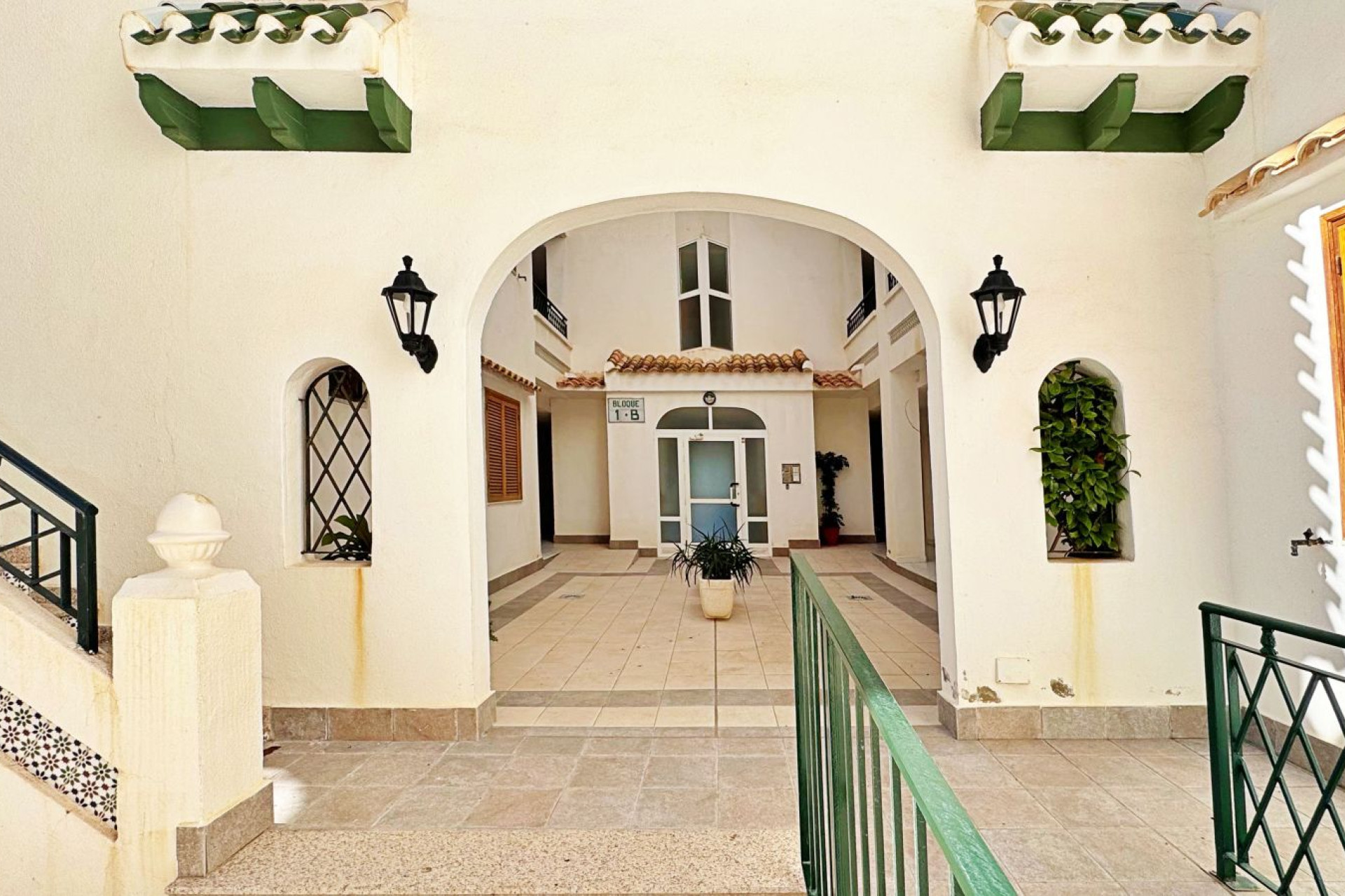 Odsprzedaż - Mieszkanie w bloku - Torrevieja - La Mata