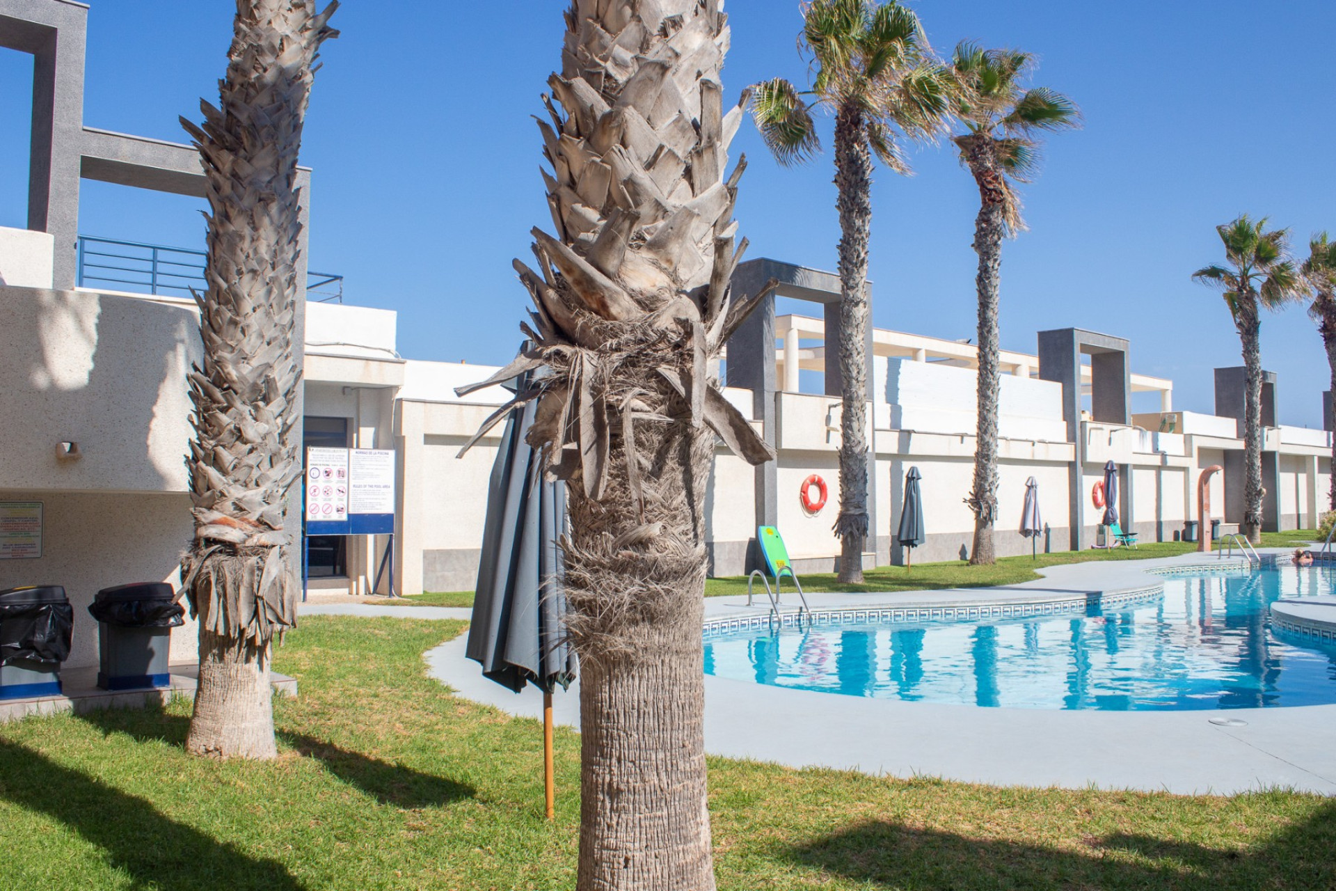Odsprzedaż - Mieszkanie w bloku - Torrevieja - La Mata