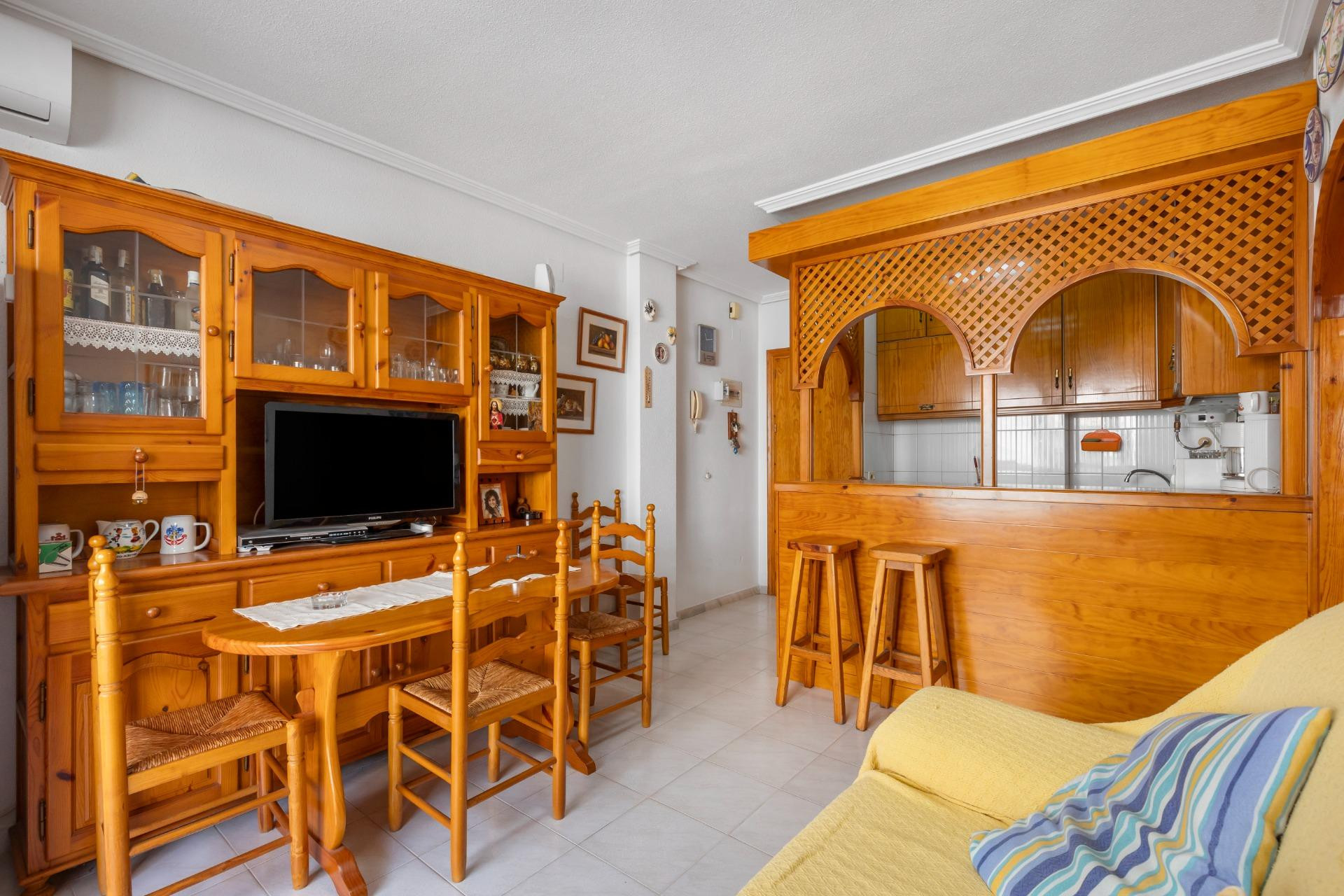 Odsprzedaż - Mieszkanie w bloku - Torrevieja - La Mata