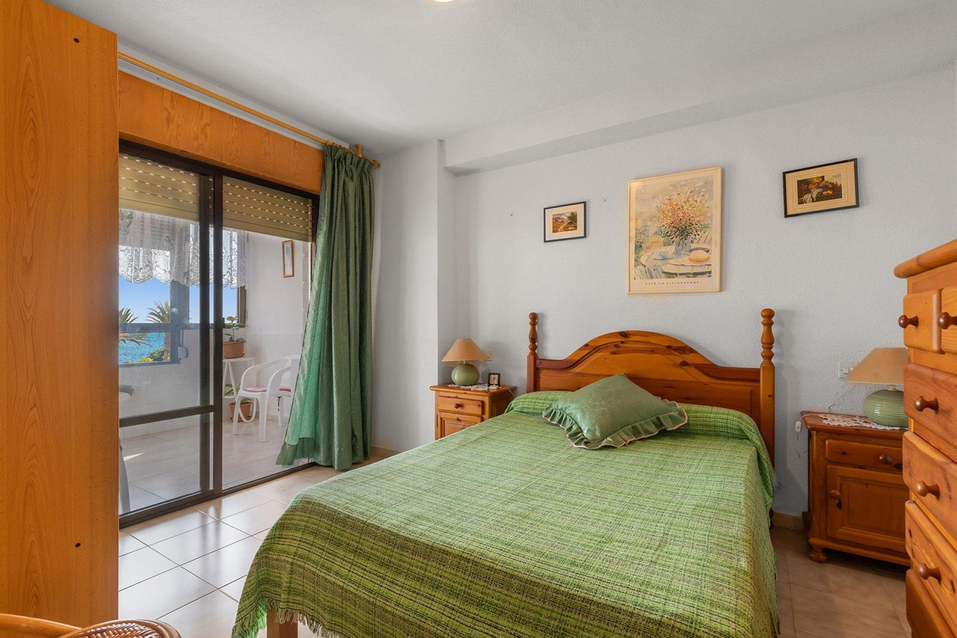 Odsprzedaż - Mieszkanie w bloku - Torrevieja - La Mata