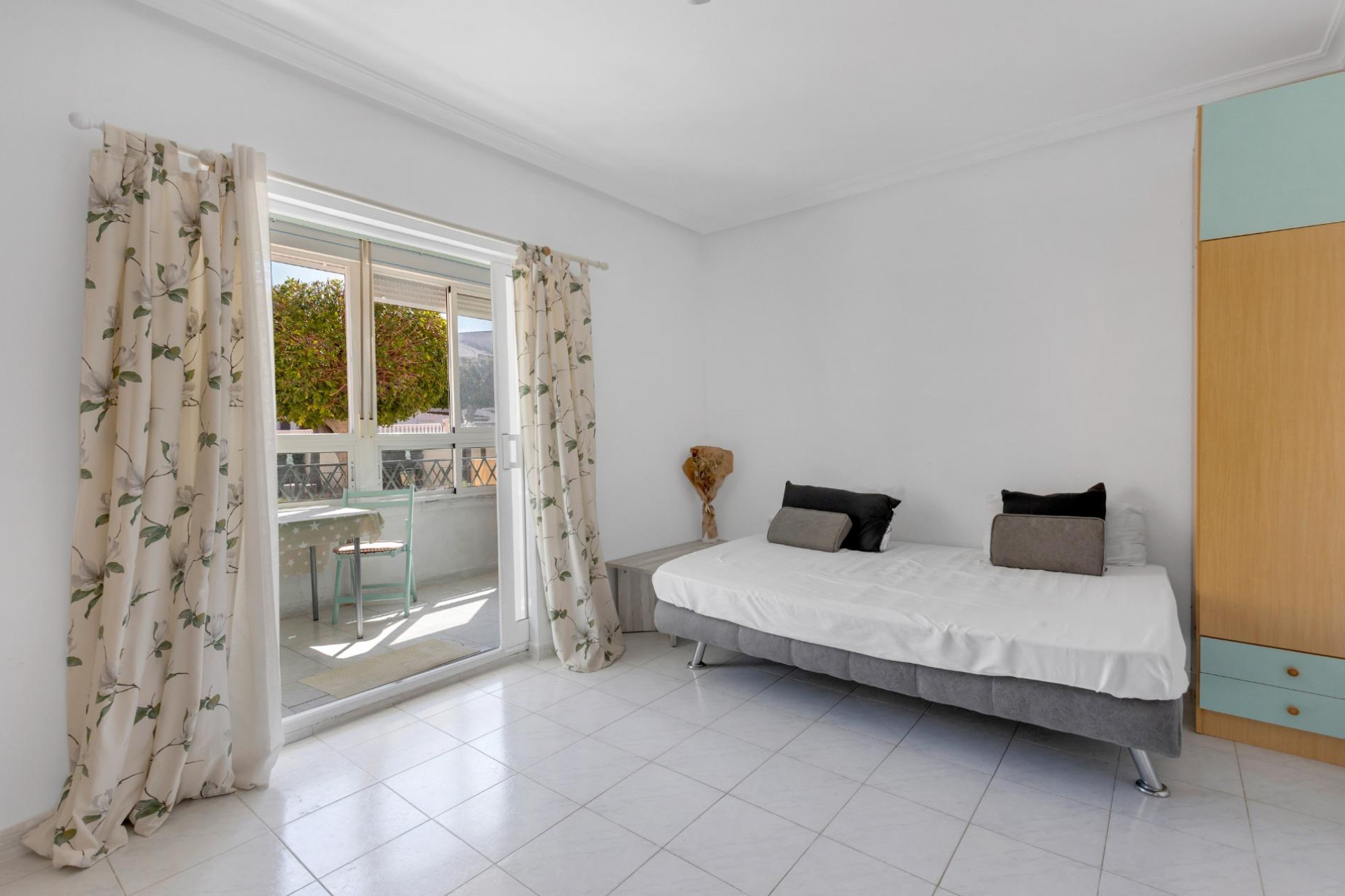 Odsprzedaż - Mieszkanie w bloku - Torrevieja - La Mata