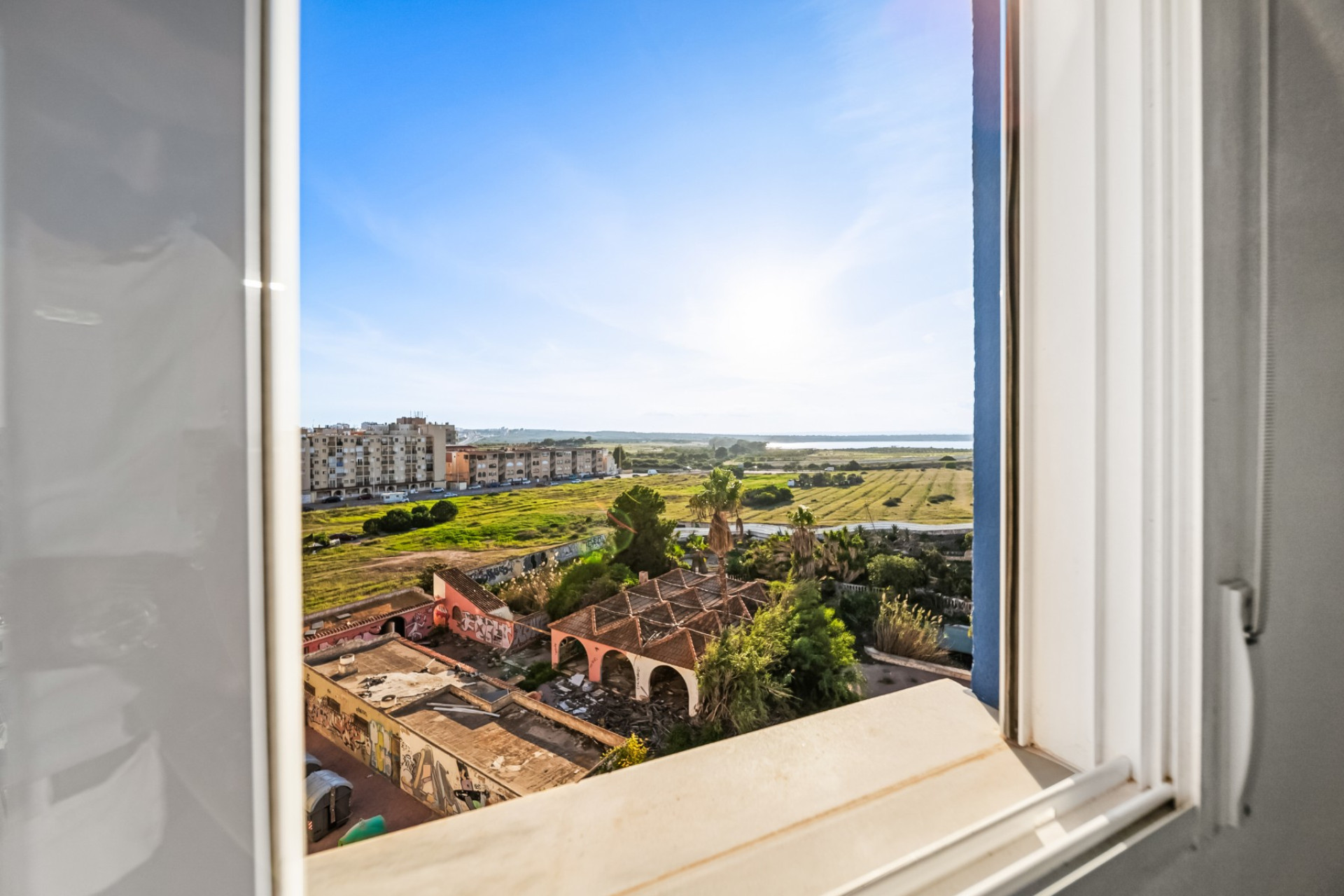 Odsprzedaż - Mieszkanie w bloku - Torrevieja - La Mata
