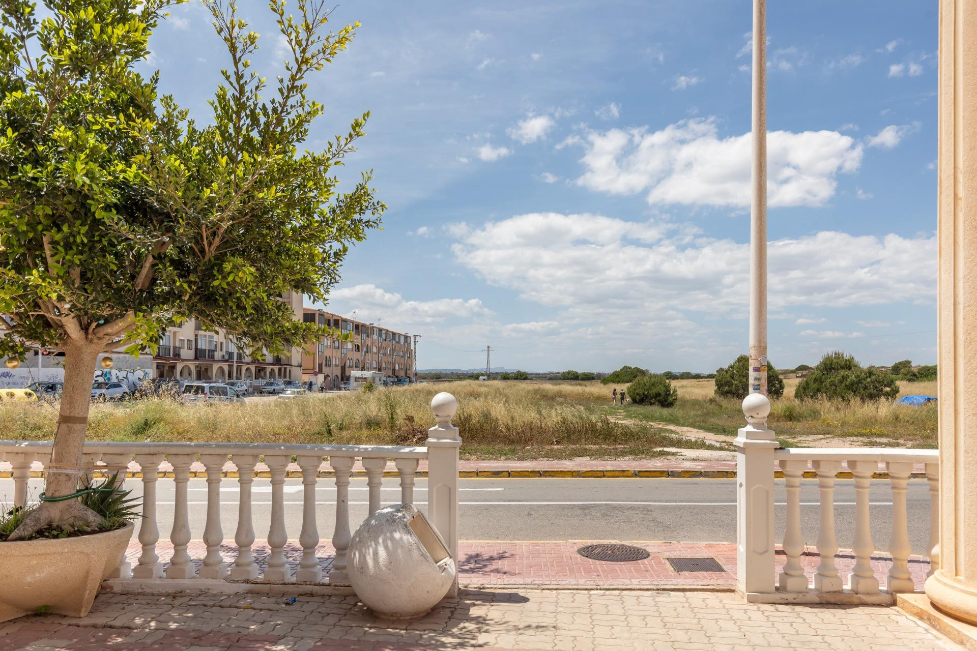Odsprzedaż - Mieszkanie w bloku - Torrevieja - La Mata