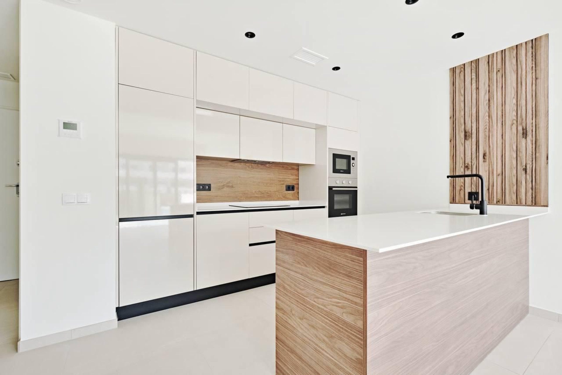 Odsprzedaż - Mieszkanie w bloku - Torrevieja - La Veleta