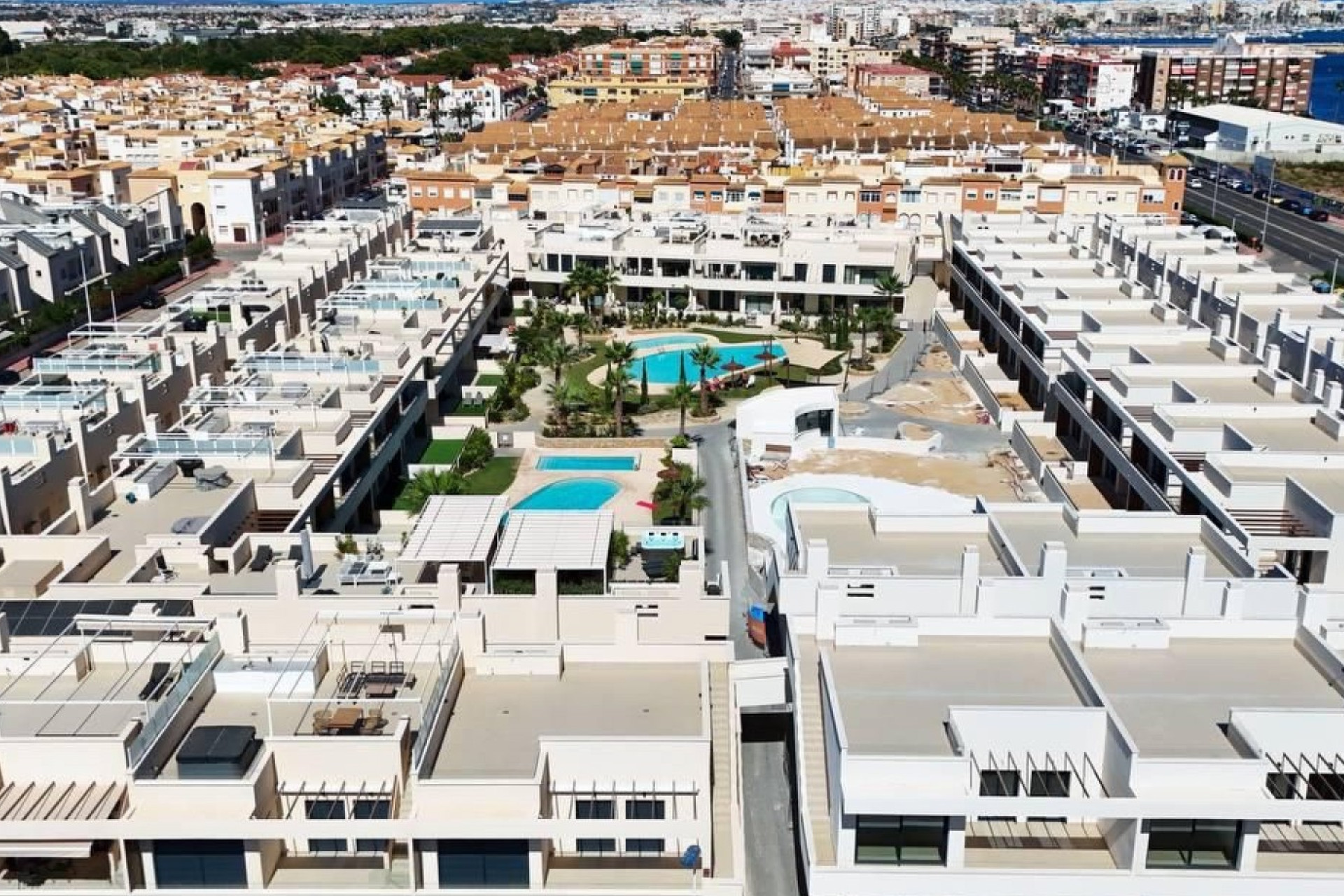Odsprzedaż - Mieszkanie w bloku - Torrevieja - La Veleta
