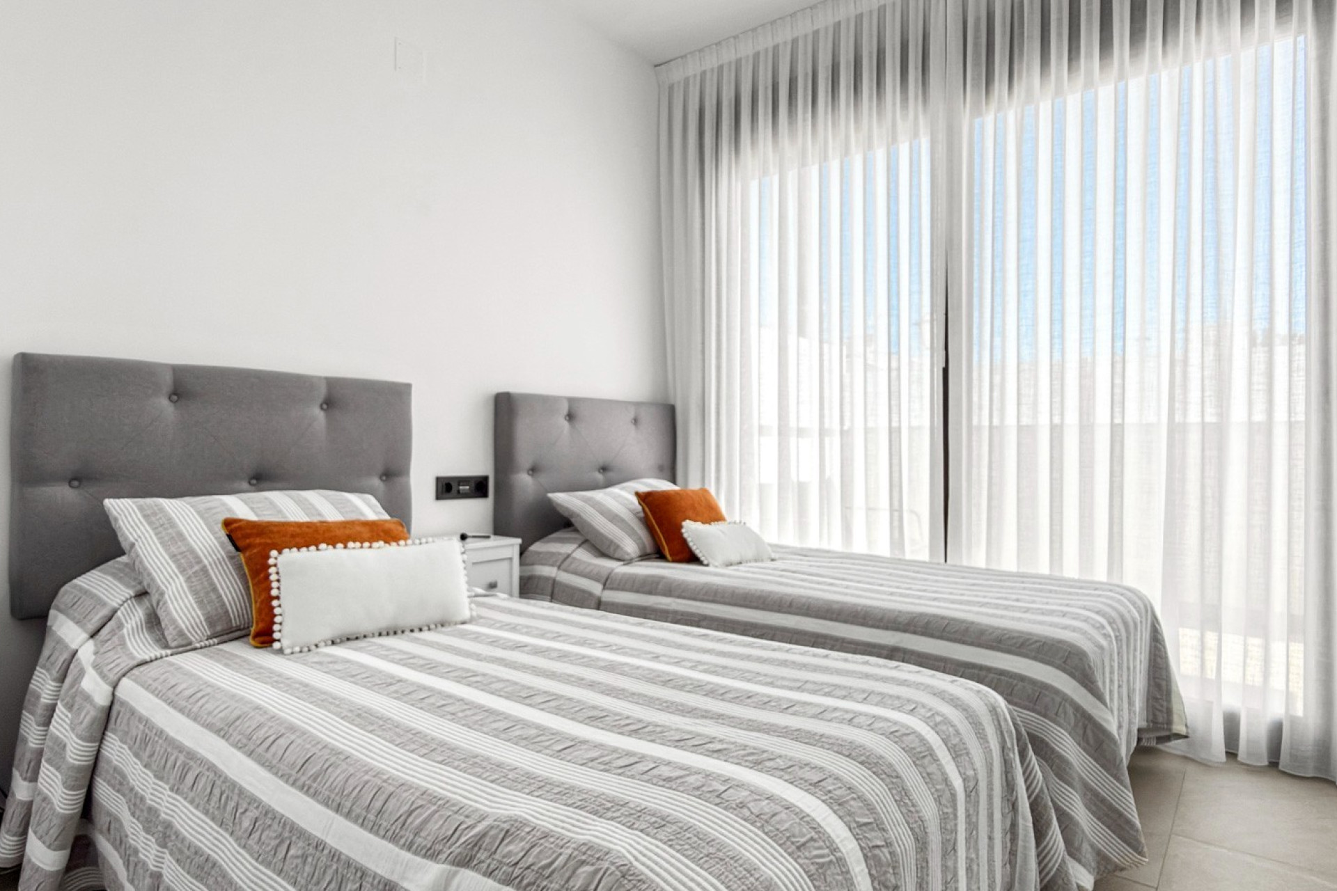Odsprzedaż - Mieszkanie w bloku - Torrevieja - Los Balcones - Los Altos del Edén