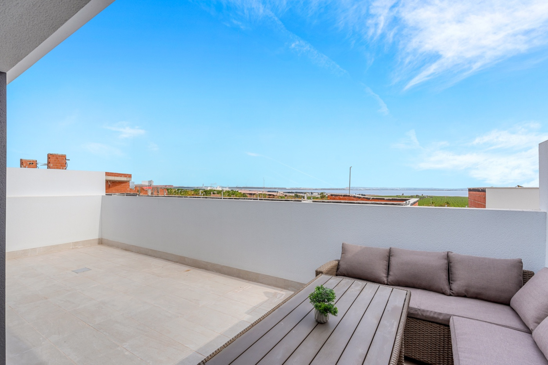 Odsprzedaż - Mieszkanie w bloku - Torrevieja - Los Balcones
