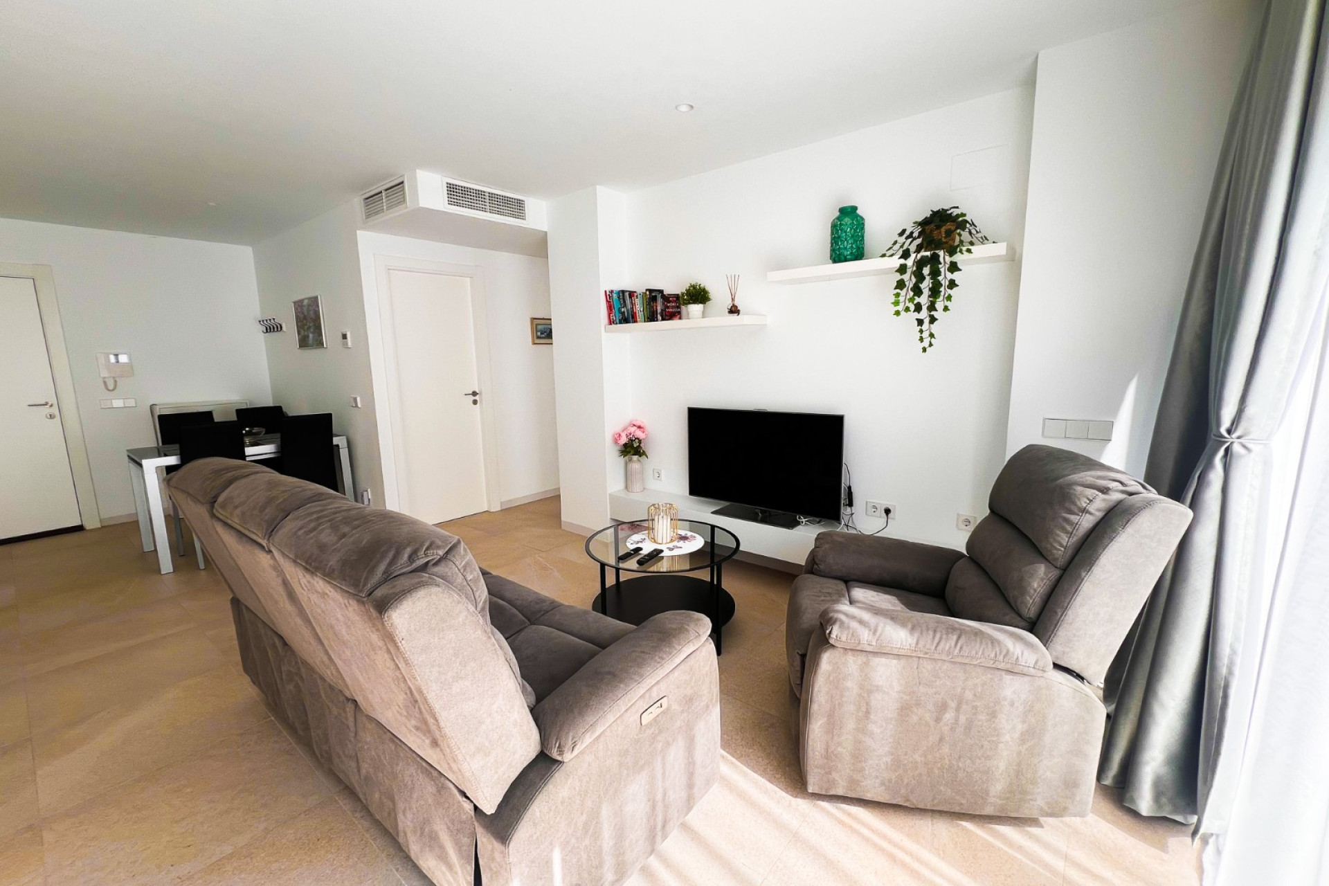 Odsprzedaż - Mieszkanie w bloku - Torrevieja - Los Balcones