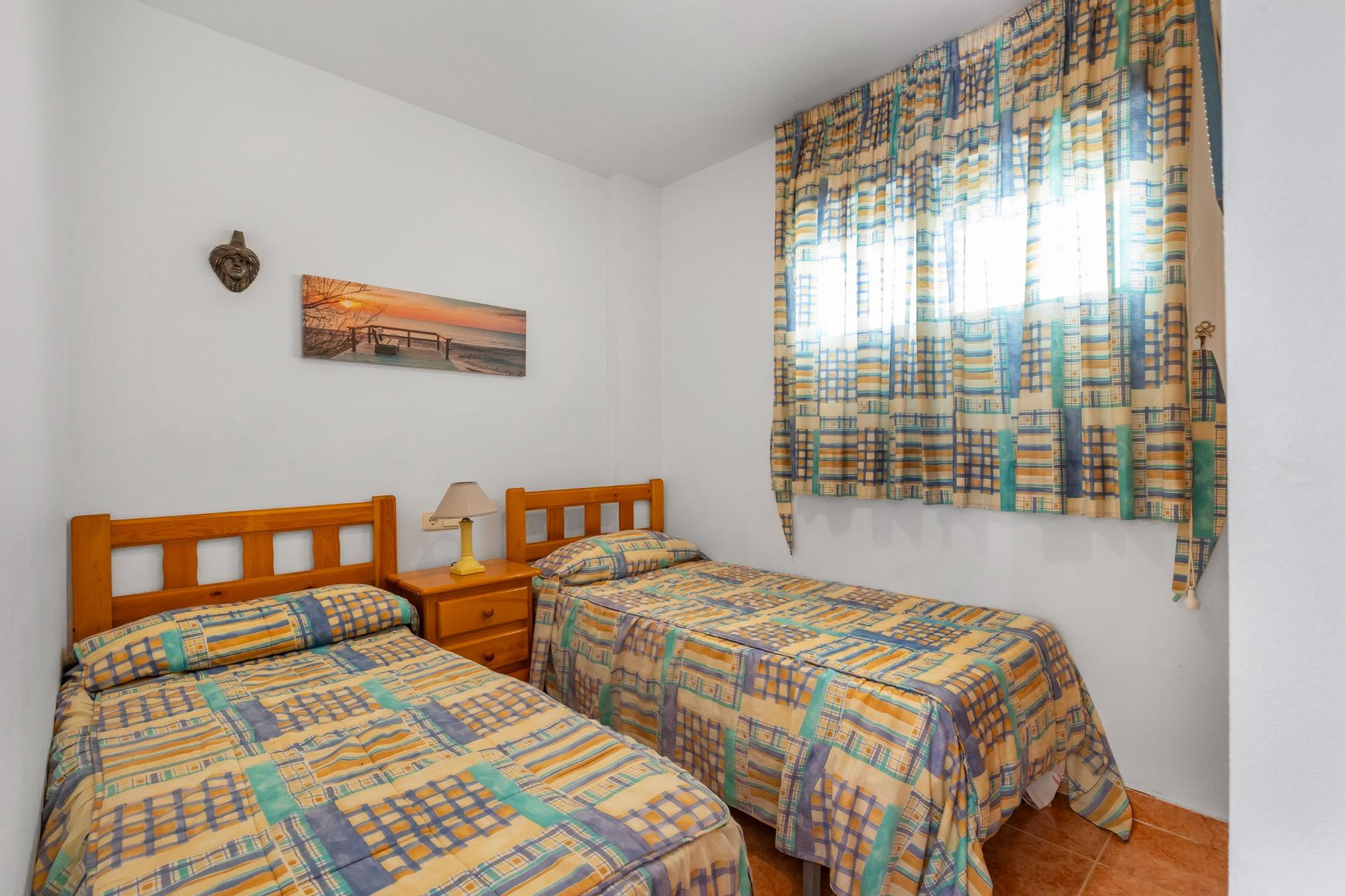 Odsprzedaż - Mieszkanie w bloku - Torrevieja - Nueva Torrevieja