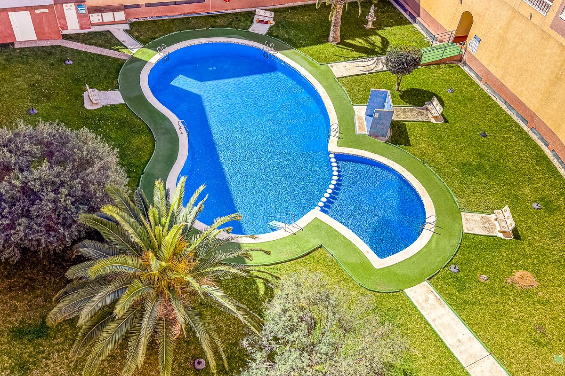 Odsprzedaż - Mieszkanie w bloku - Torrevieja - Parque de las Naciones