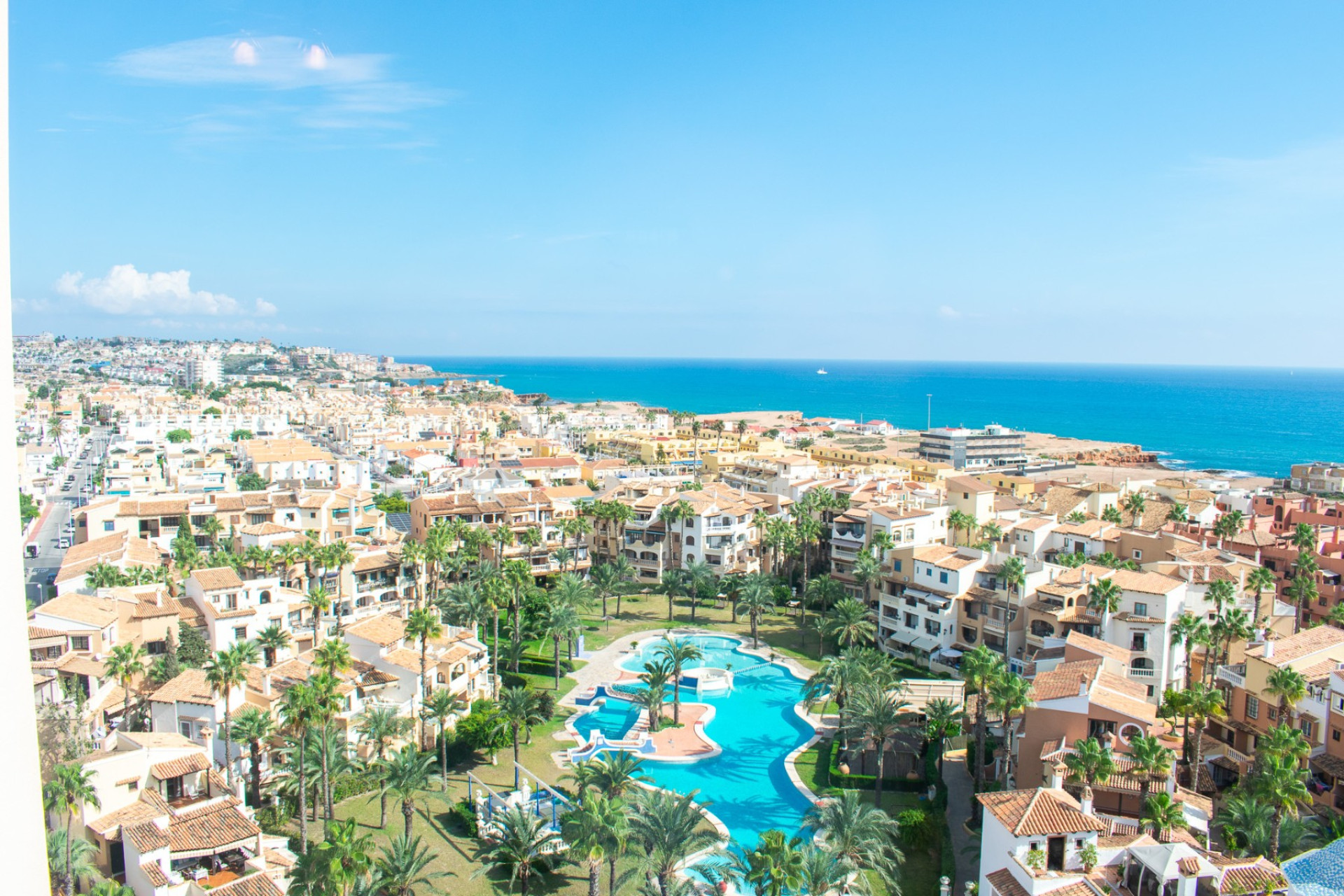 Odsprzedaż - Mieszkanie w bloku - Torrevieja - Playa de los Locos