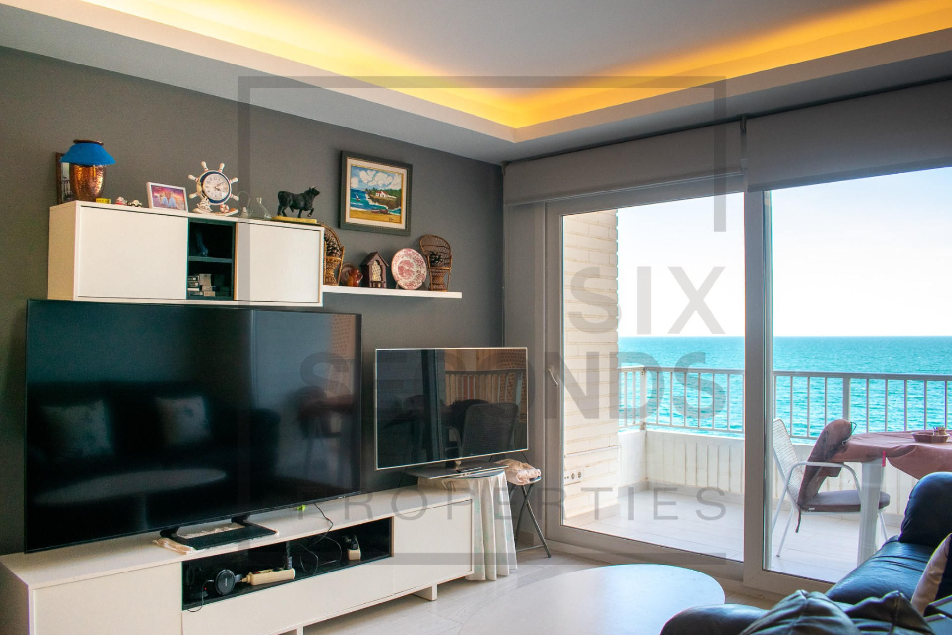 Odsprzedaż - Mieszkanie w bloku - Torrevieja - Playa del Cura