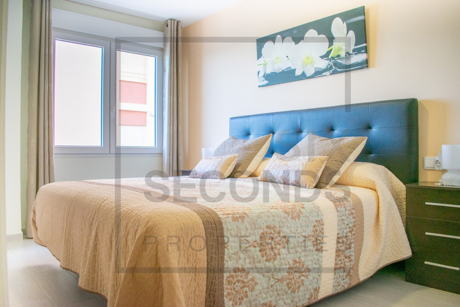 Odsprzedaż - Mieszkanie w bloku - Torrevieja - Playa del Cura