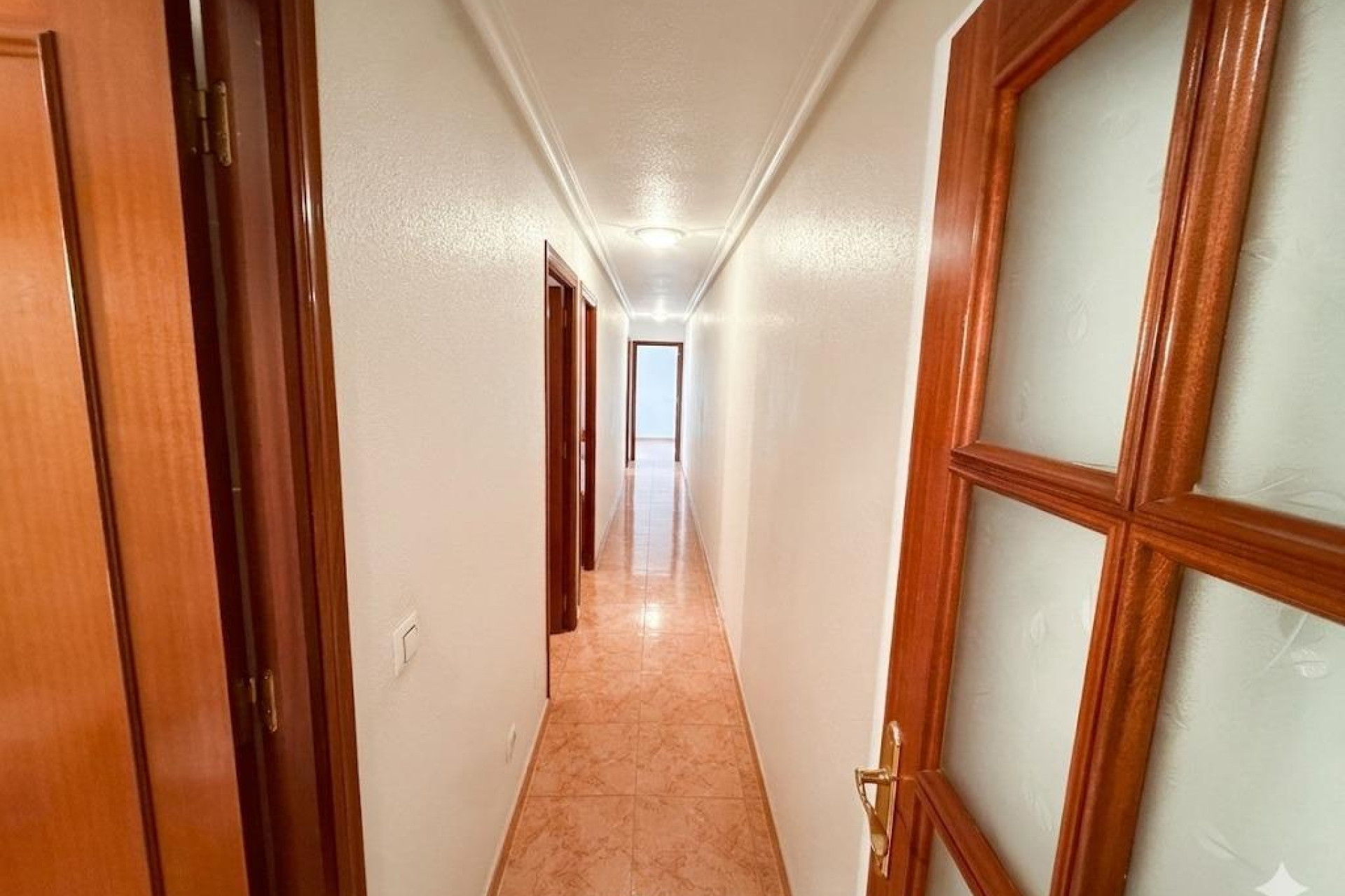 Odsprzedaż - Mieszkanie w bloku - Torrevieja - Playa del Cura