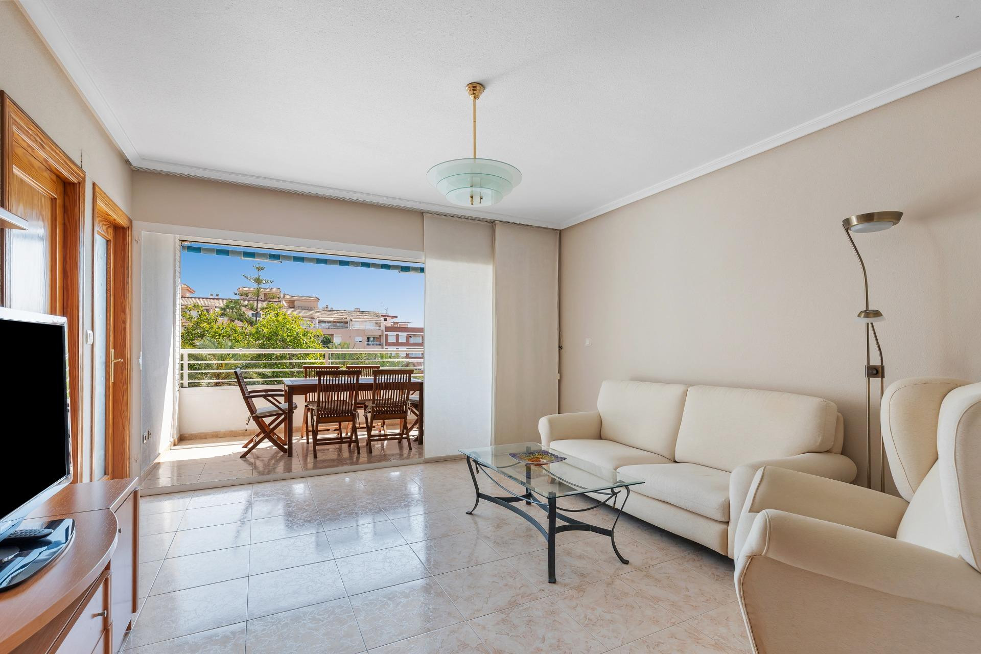 Odsprzedaż - Mieszkanie w bloku - Torrevieja - Playa del Cura