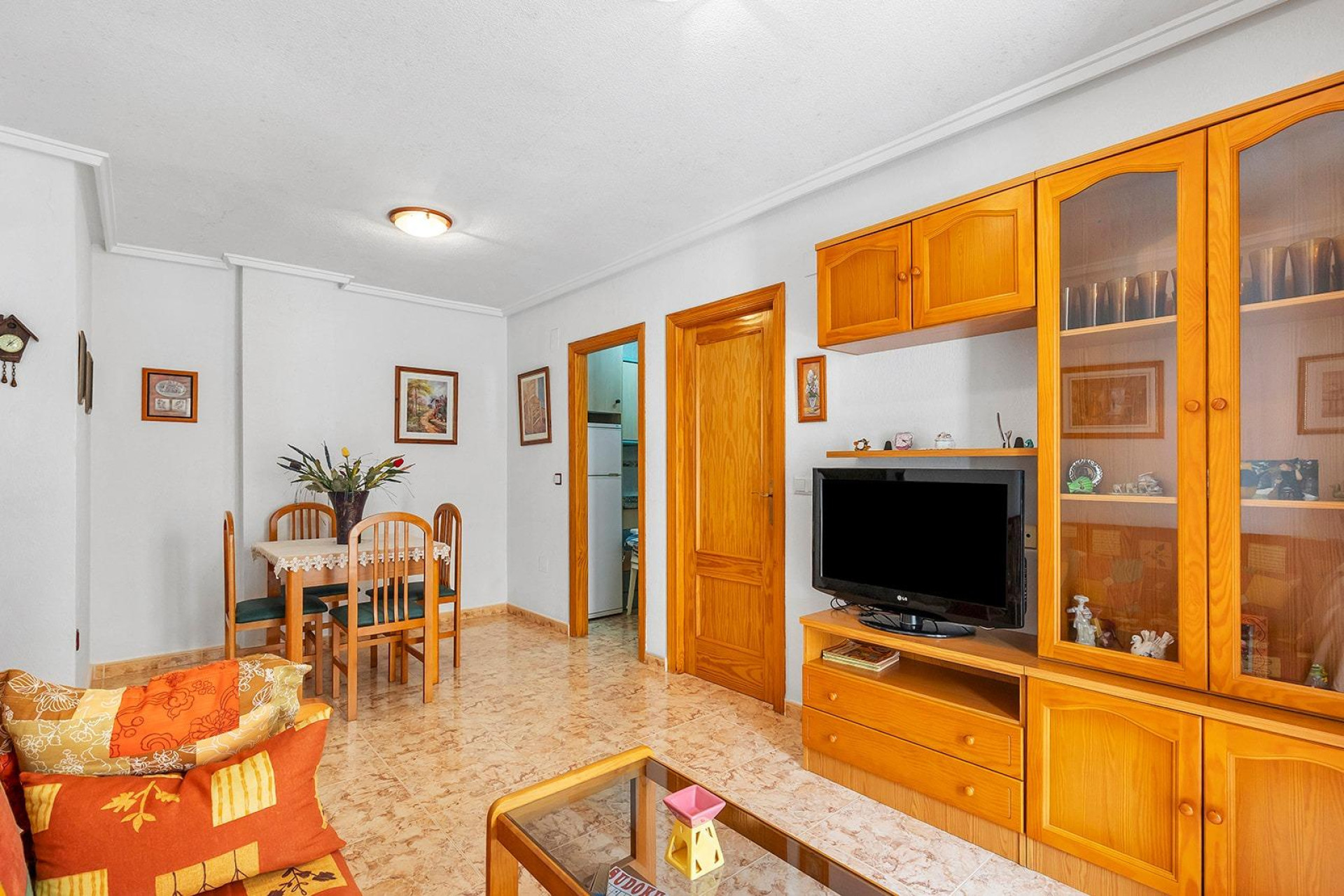Odsprzedaż - Mieszkanie w bloku - Torrevieja - Playa del Cura
