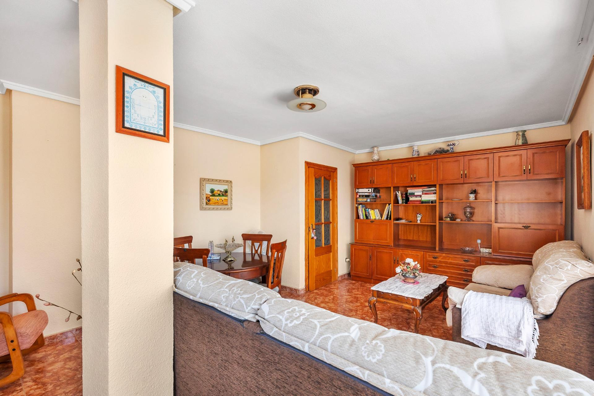 Odsprzedaż - Mieszkanie w bloku - Torrevieja - Playa del Cura