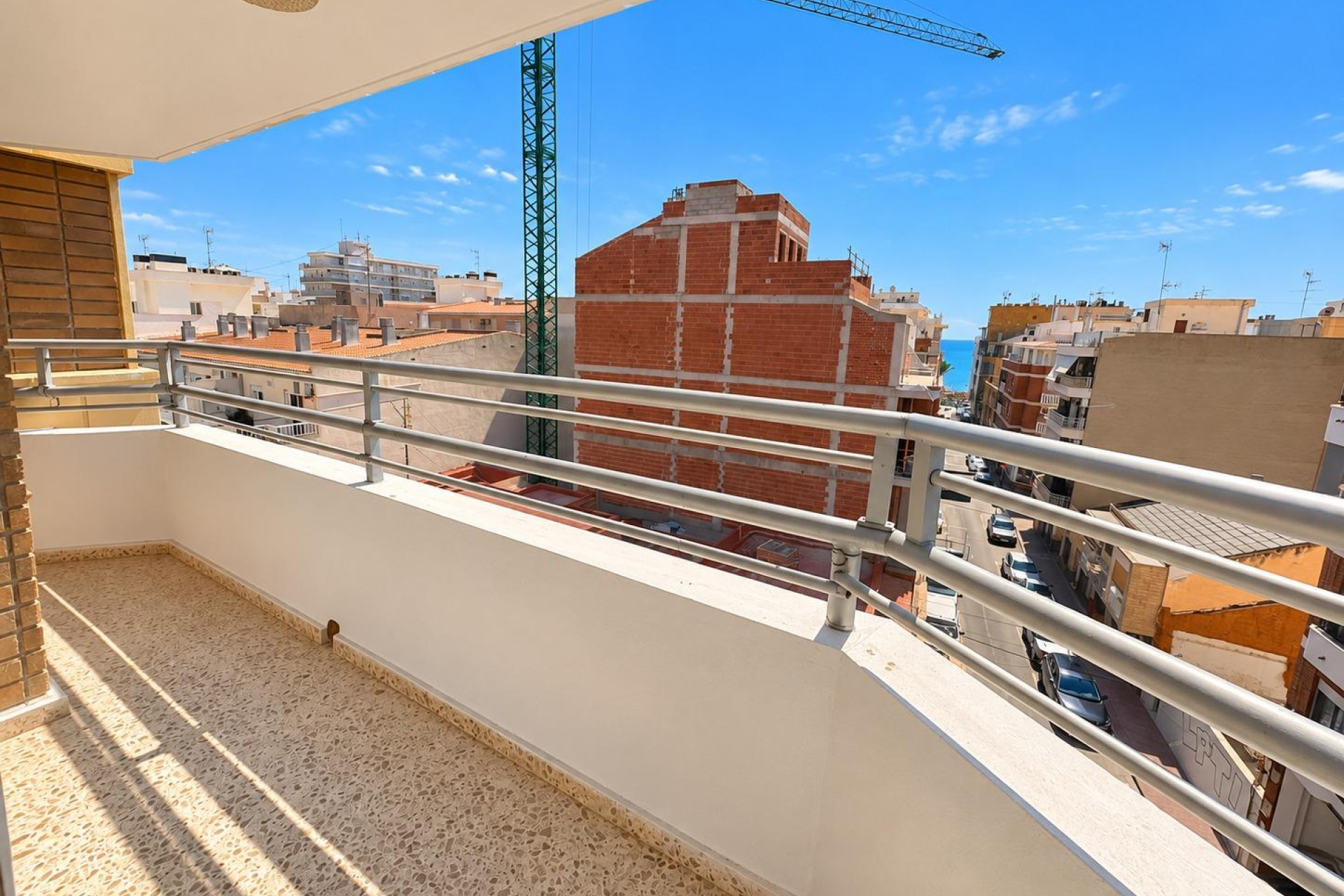Odsprzedaż - Mieszkanie w bloku - Torrevieja - Playa del Cura