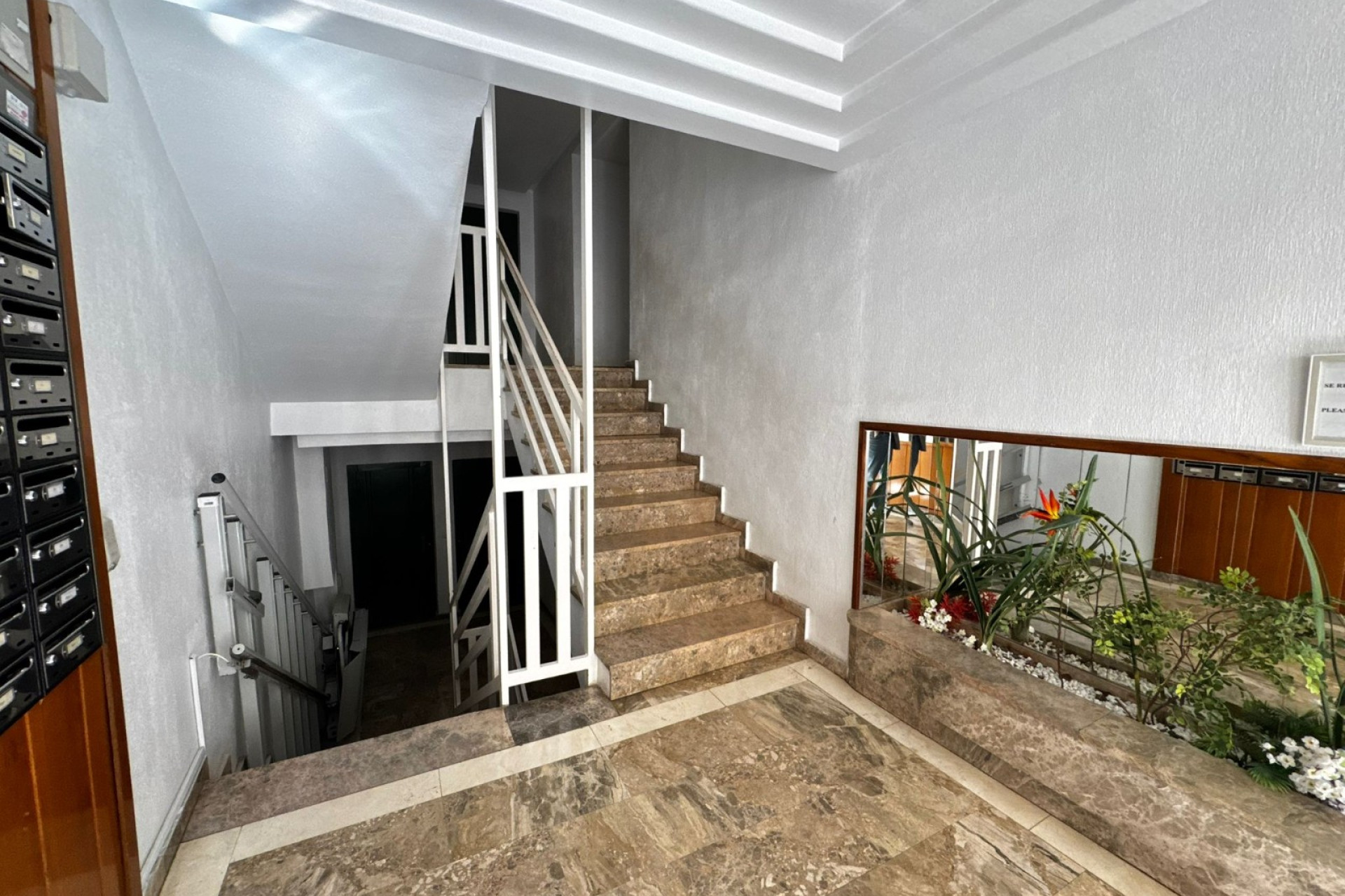 Odsprzedaż - Mieszkanie w bloku - Torrevieja - Punta Prima