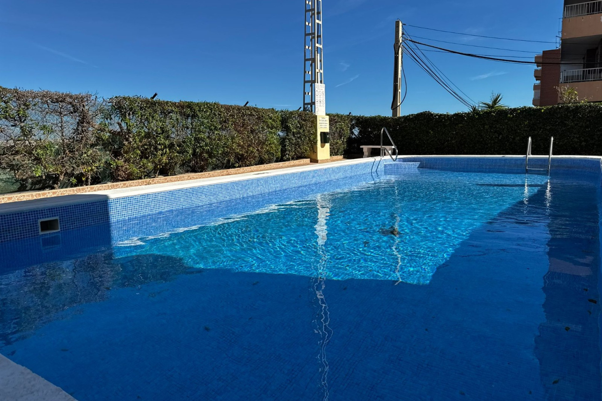 Odsprzedaż - Mieszkanie w bloku - Torrevieja - Punta Prima