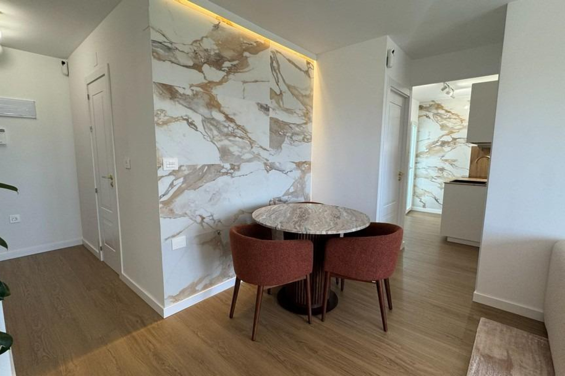 Odsprzedaż - Mieszkanie w bloku - Torrevieja - Punta Prima