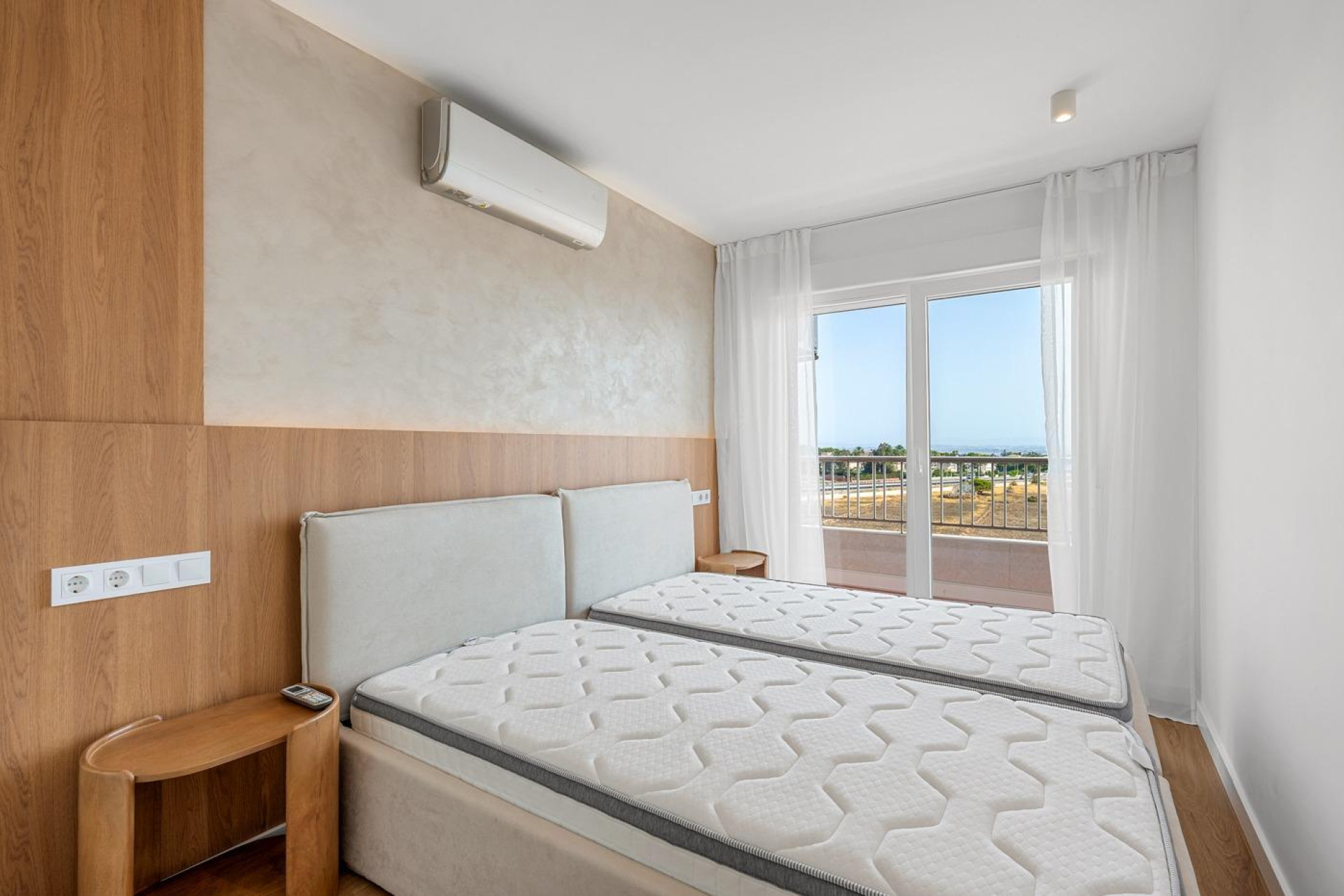 Odsprzedaż - Mieszkanie w bloku - Torrevieja - Punta Prima