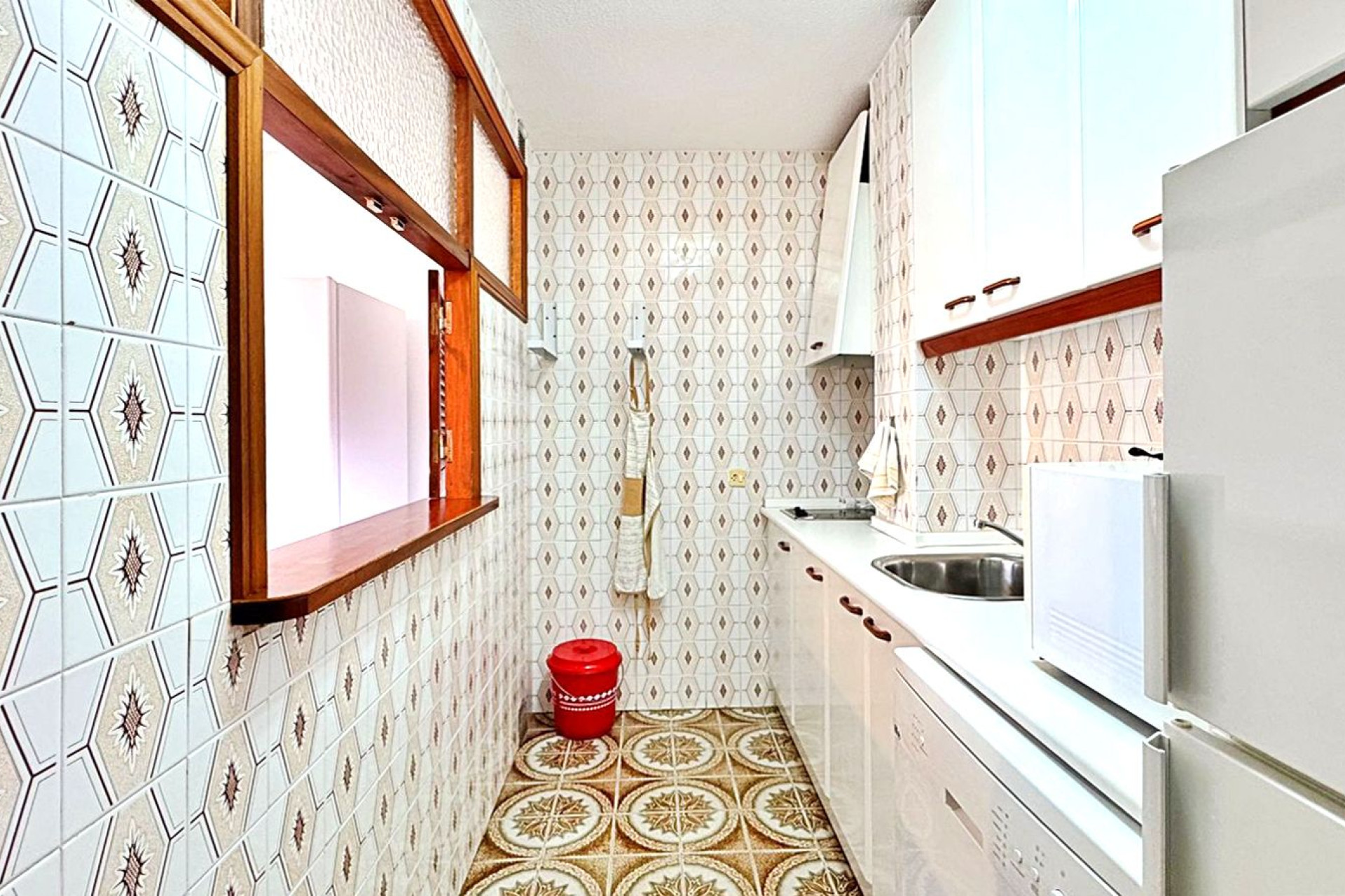 Odsprzedaż - Mieszkanie w bloku - Torrevieja - Rocio del Mar