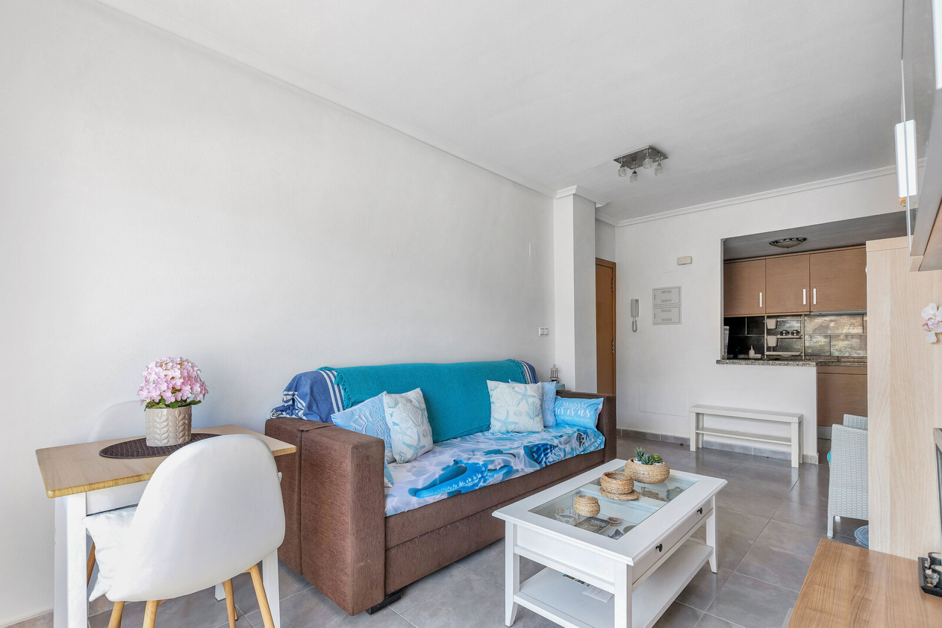 Odsprzedaż - Mieszkanie w bloku - Torrevieja - Rocio del Mar