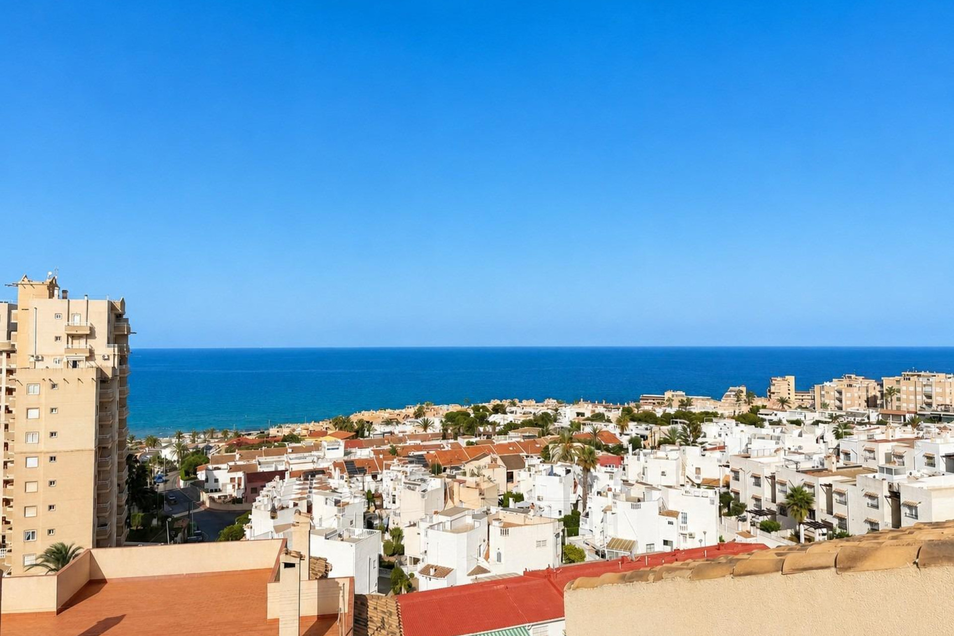 Odsprzedaż - Mieszkanie w bloku - Torrevieja - Torre del moro