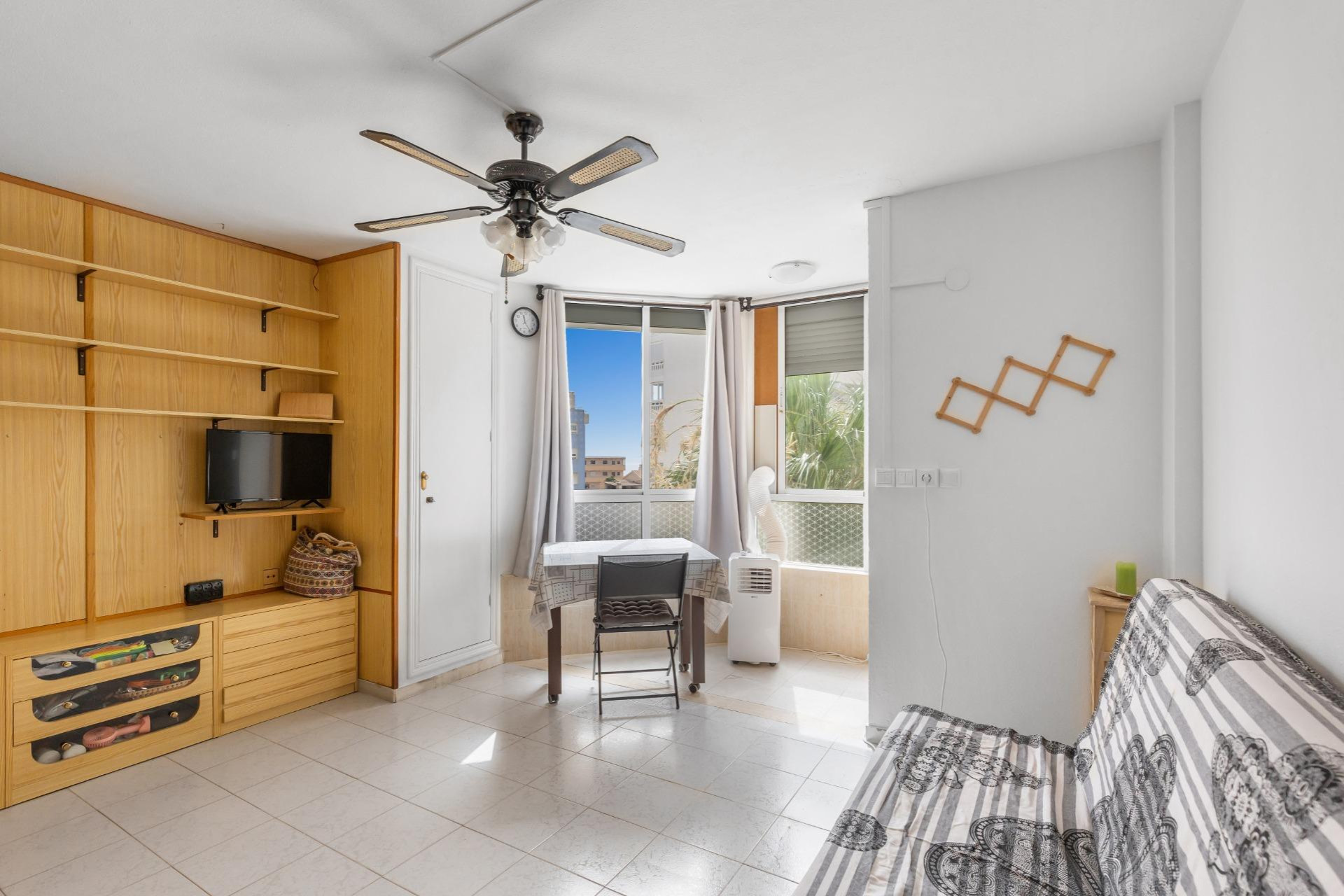 Odsprzedaż - Mieszkanie w bloku - Torrevieja - Torreblanca