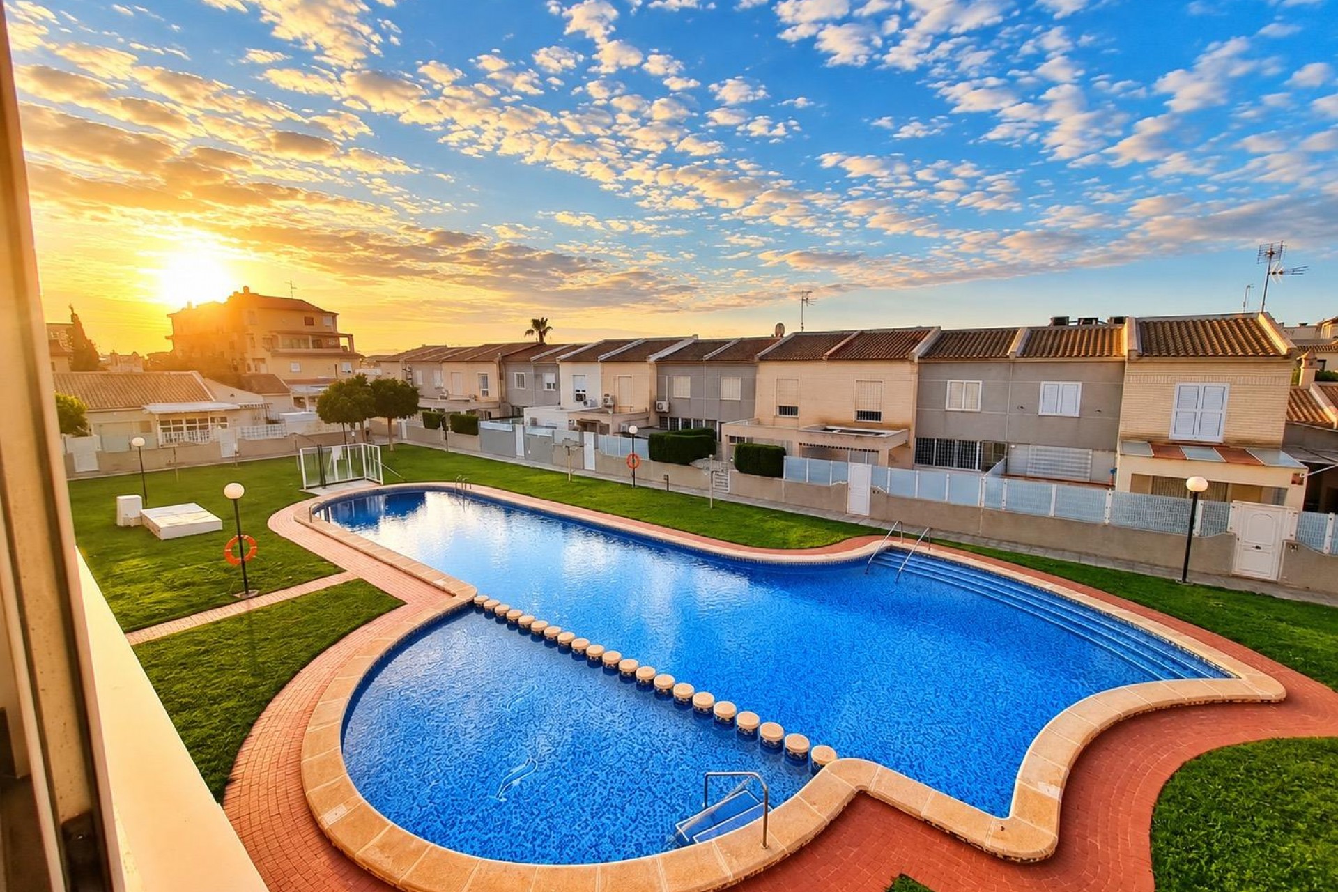 Odsprzedaż - Mieszkanie w bloku - Torrevieja - Torreblanca