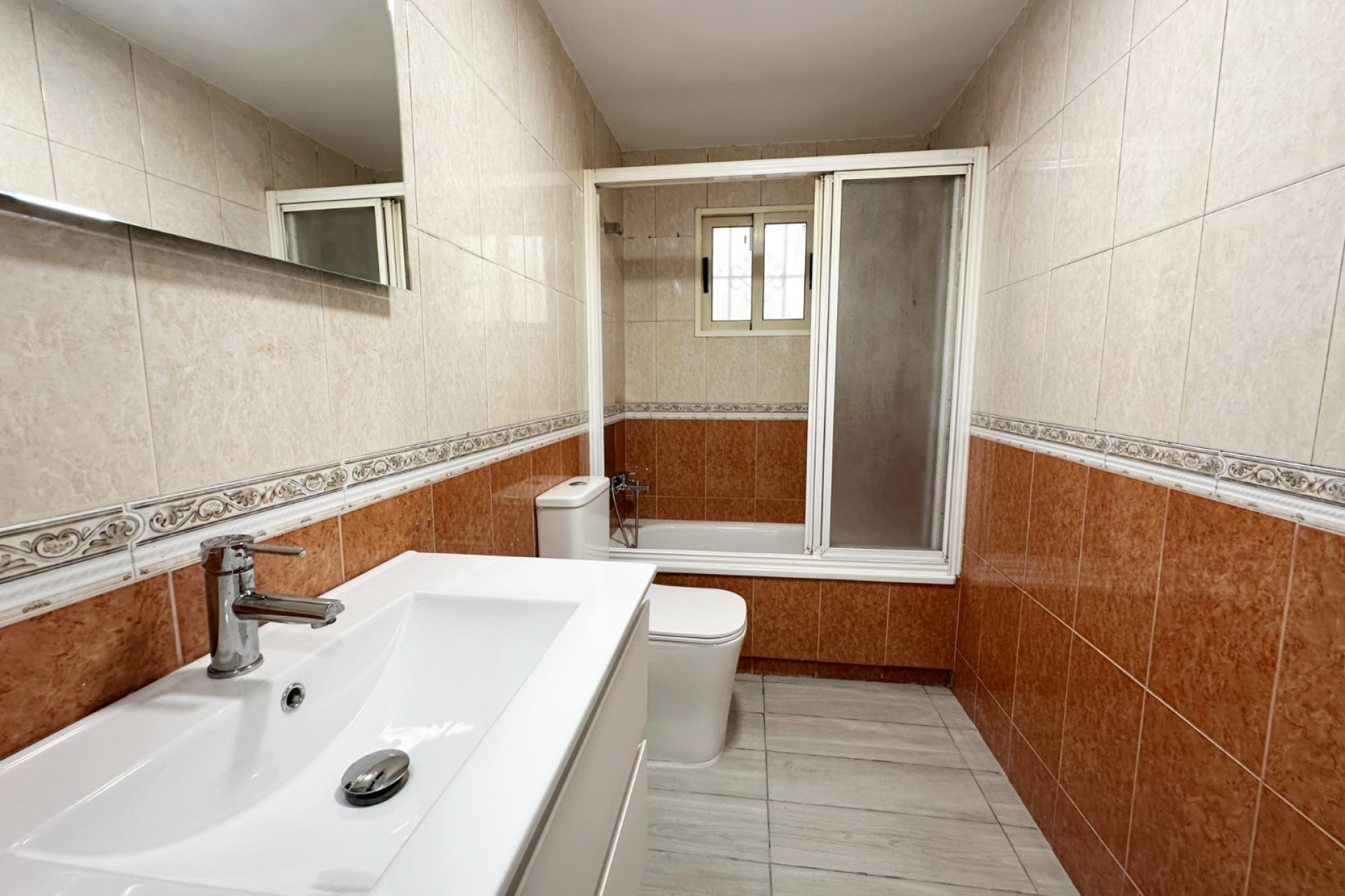 Odsprzedaż - Mieszkanie w bloku - Torrevieja - torrevieja