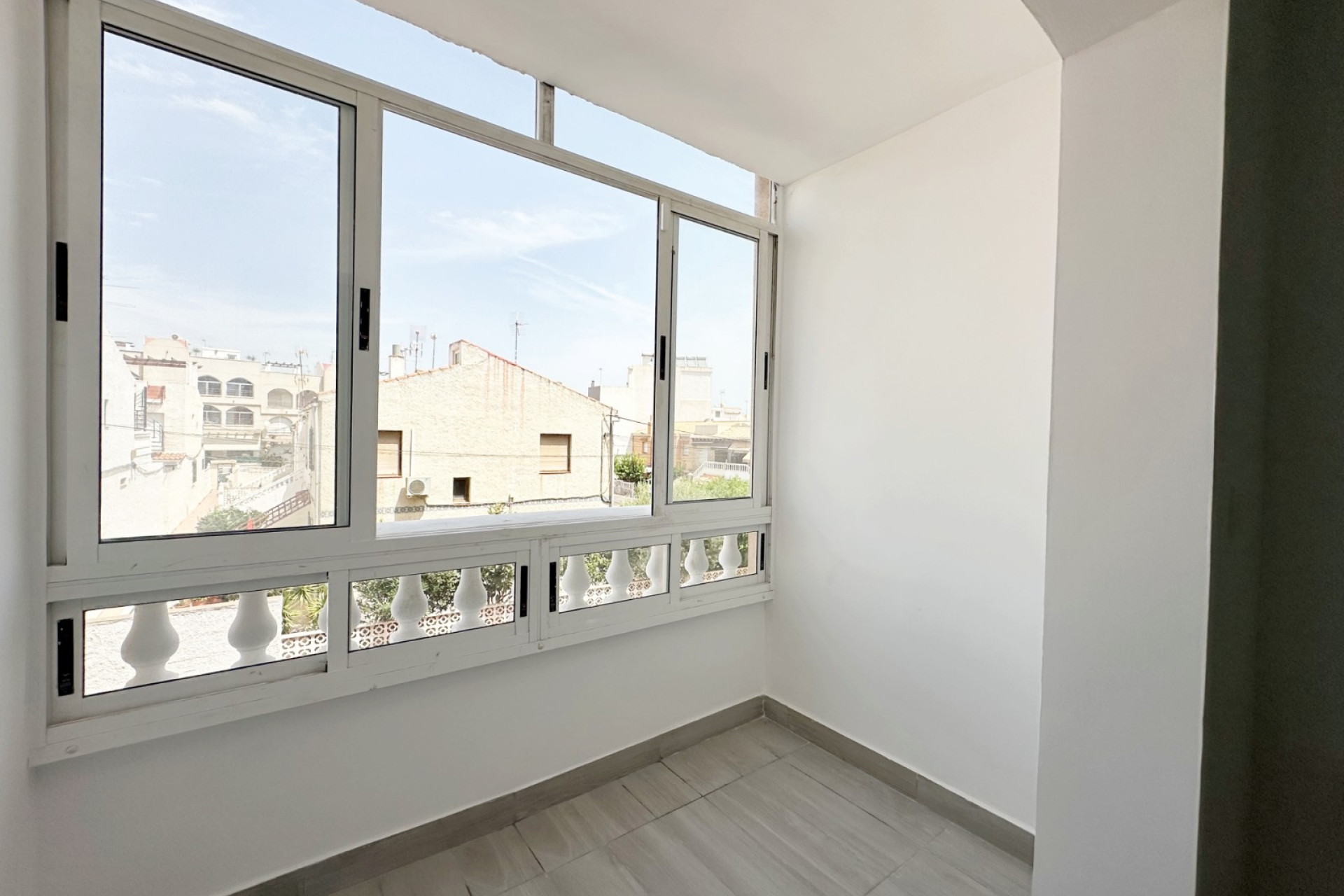 Odsprzedaż - Mieszkanie w bloku - Torrevieja - torrevieja