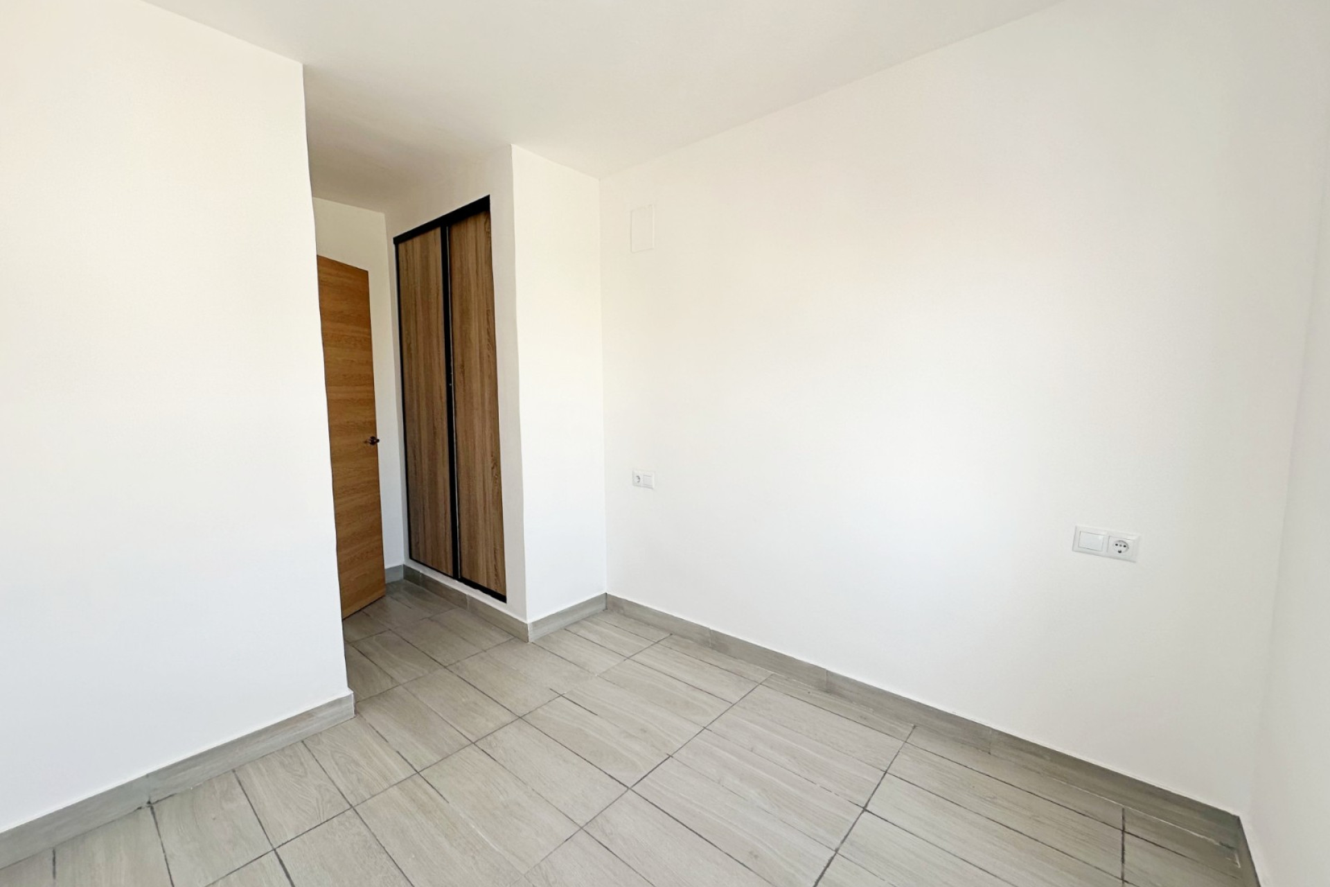 Odsprzedaż - Mieszkanie w bloku - Torrevieja - torrevieja