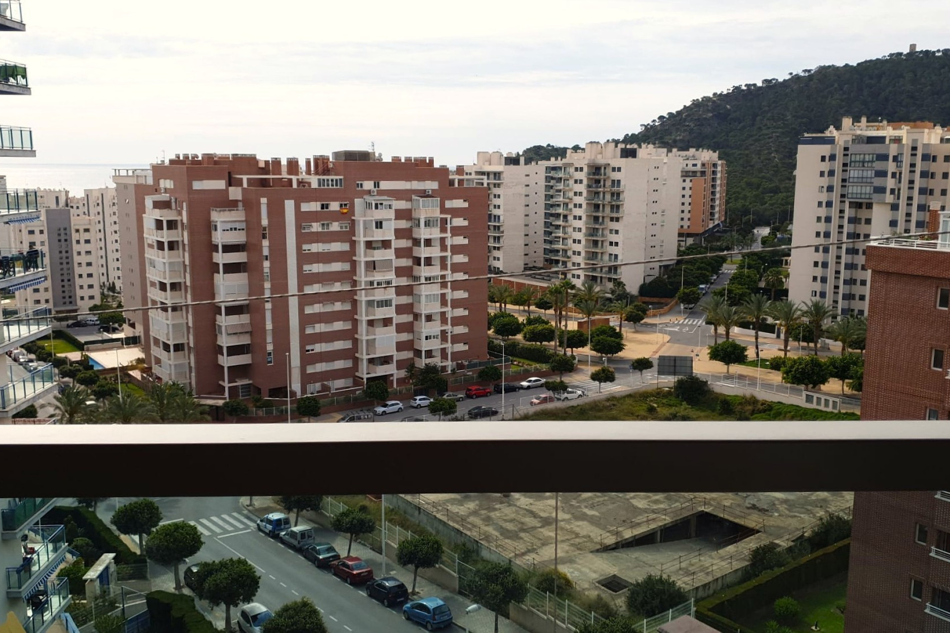 Odsprzedaż - Mieszkanie w bloku - Villajoyosa - Cala de Villajoyosa