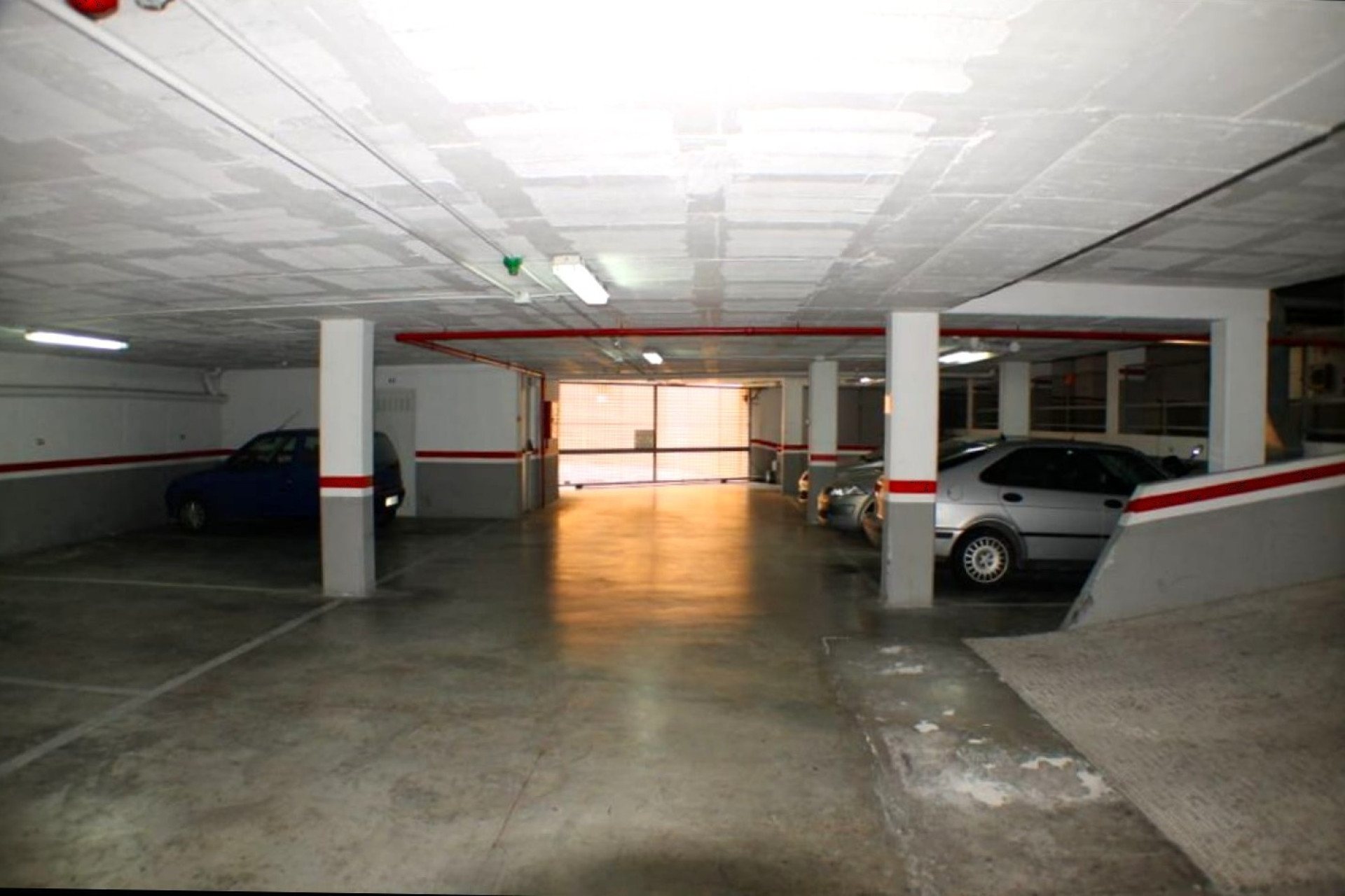 Odsprzedaż - Mieszkanie w bloku - Villajoyosa - Cala de Villajoyosa