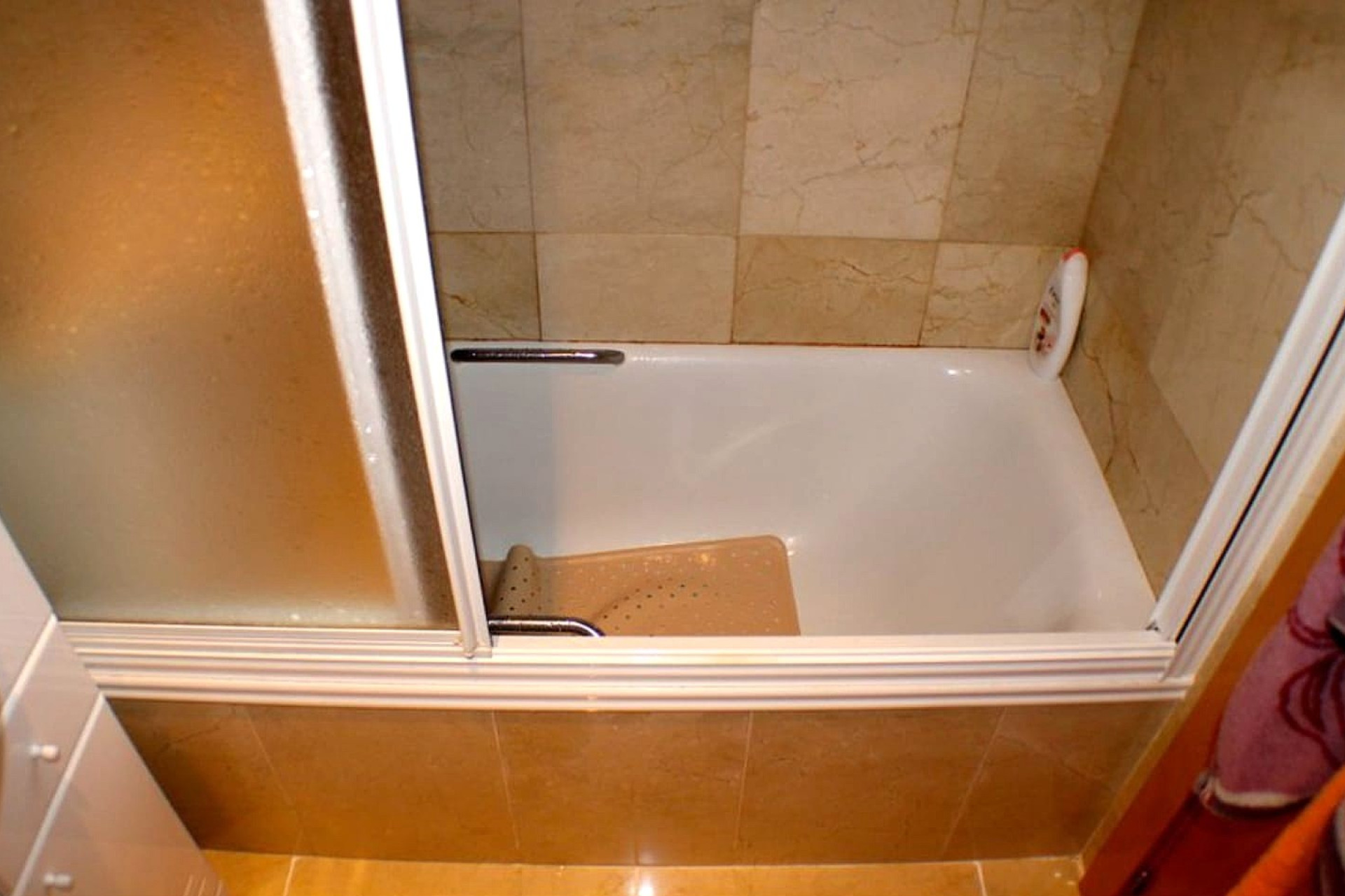 Odsprzedaż - Mieszkanie w bloku - Villajoyosa - Cala de Villajoyosa