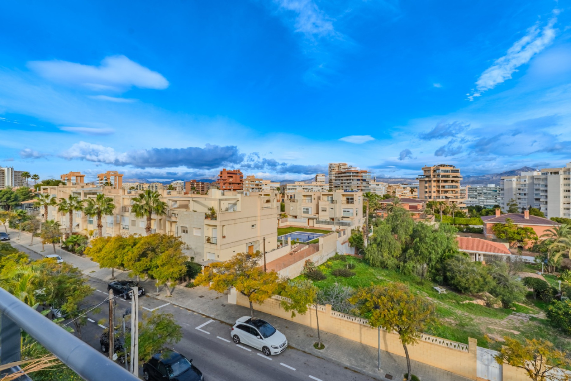 Odsprzedaż - Villa - Alicante - Cabo de las Huertas