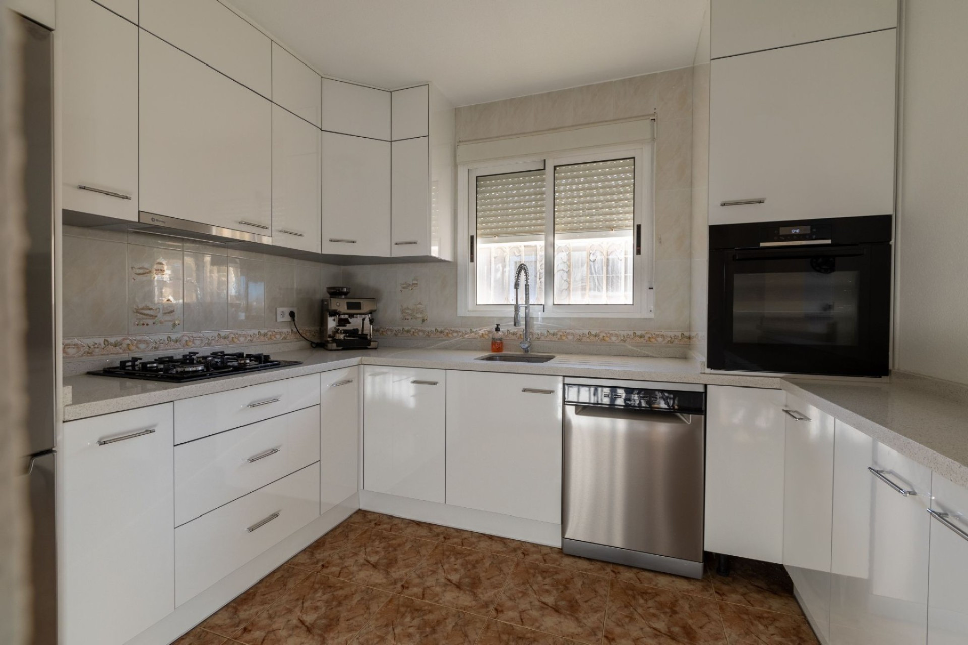 Odsprzedaż - Villa - Benijofar