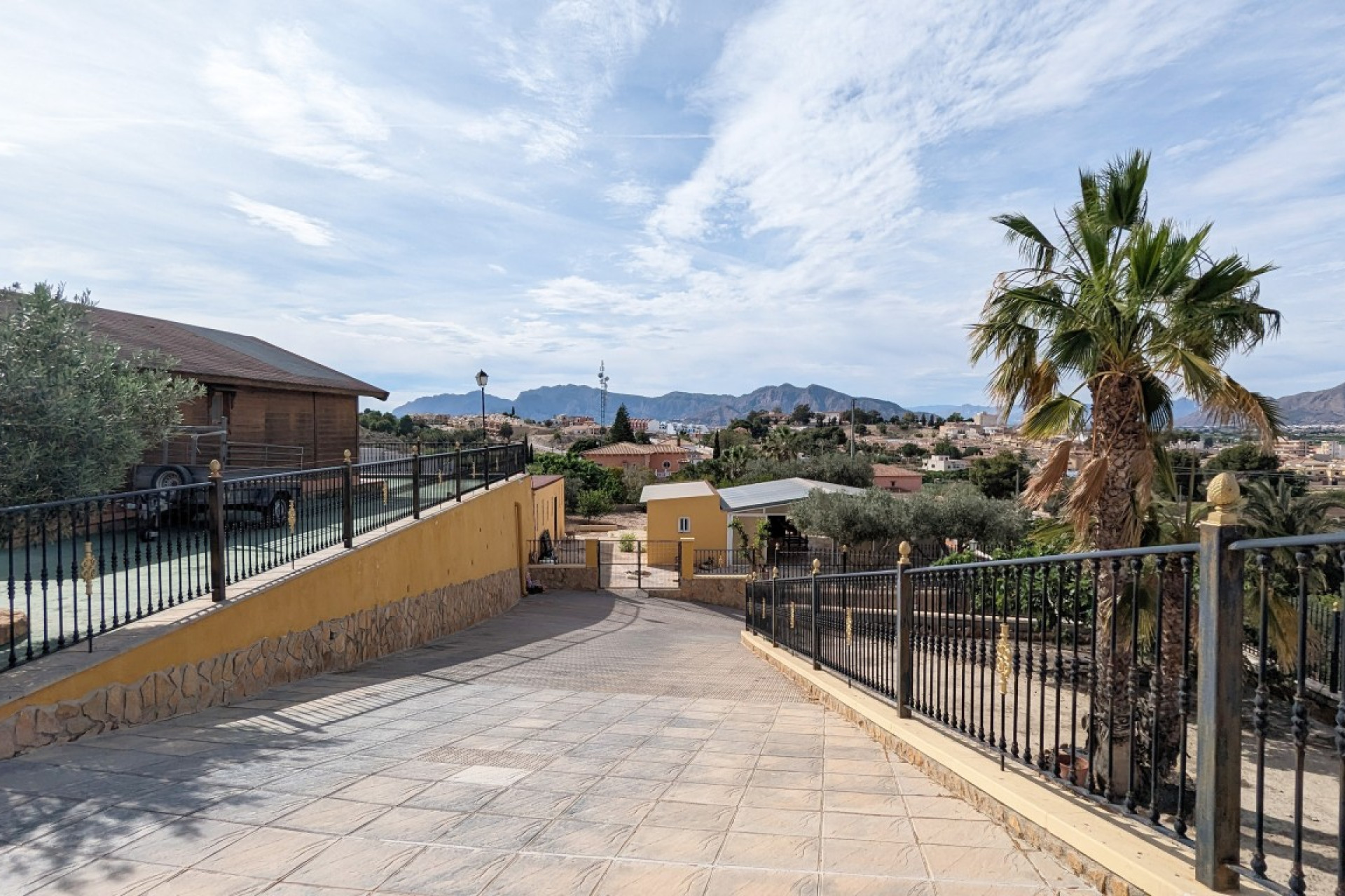 Odsprzedaż - Villa - Bigastro