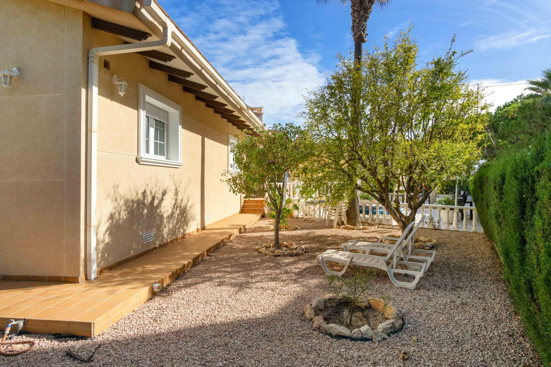 Odsprzedaż - Villa - Cabo Roig - MUY CERCA DE LA PLAYA