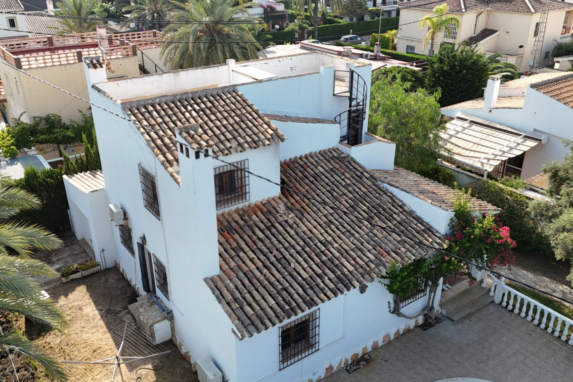 Odsprzedaż - Villa - Cabo Roig