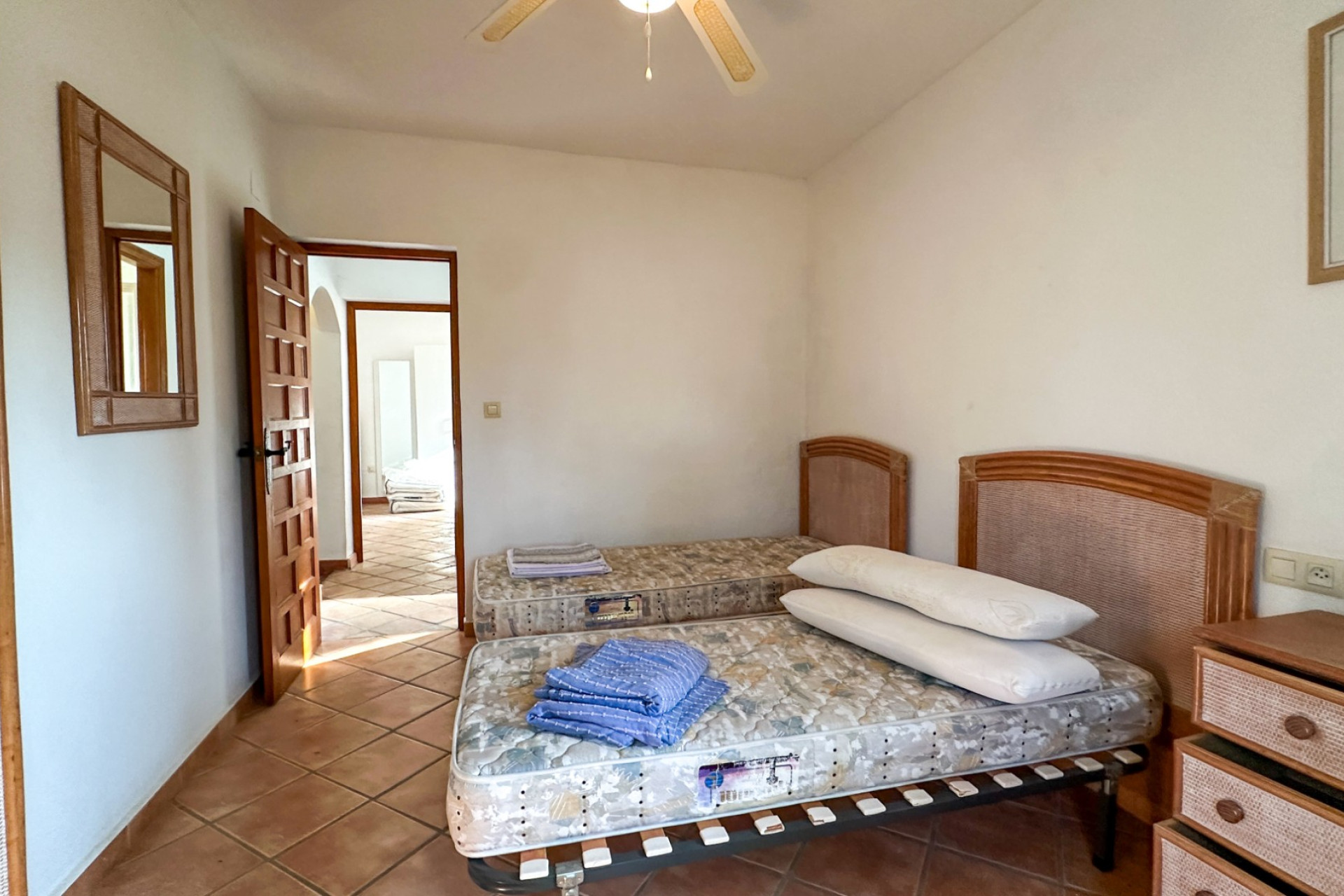 Odsprzedaż - Villa - Cabo Roig