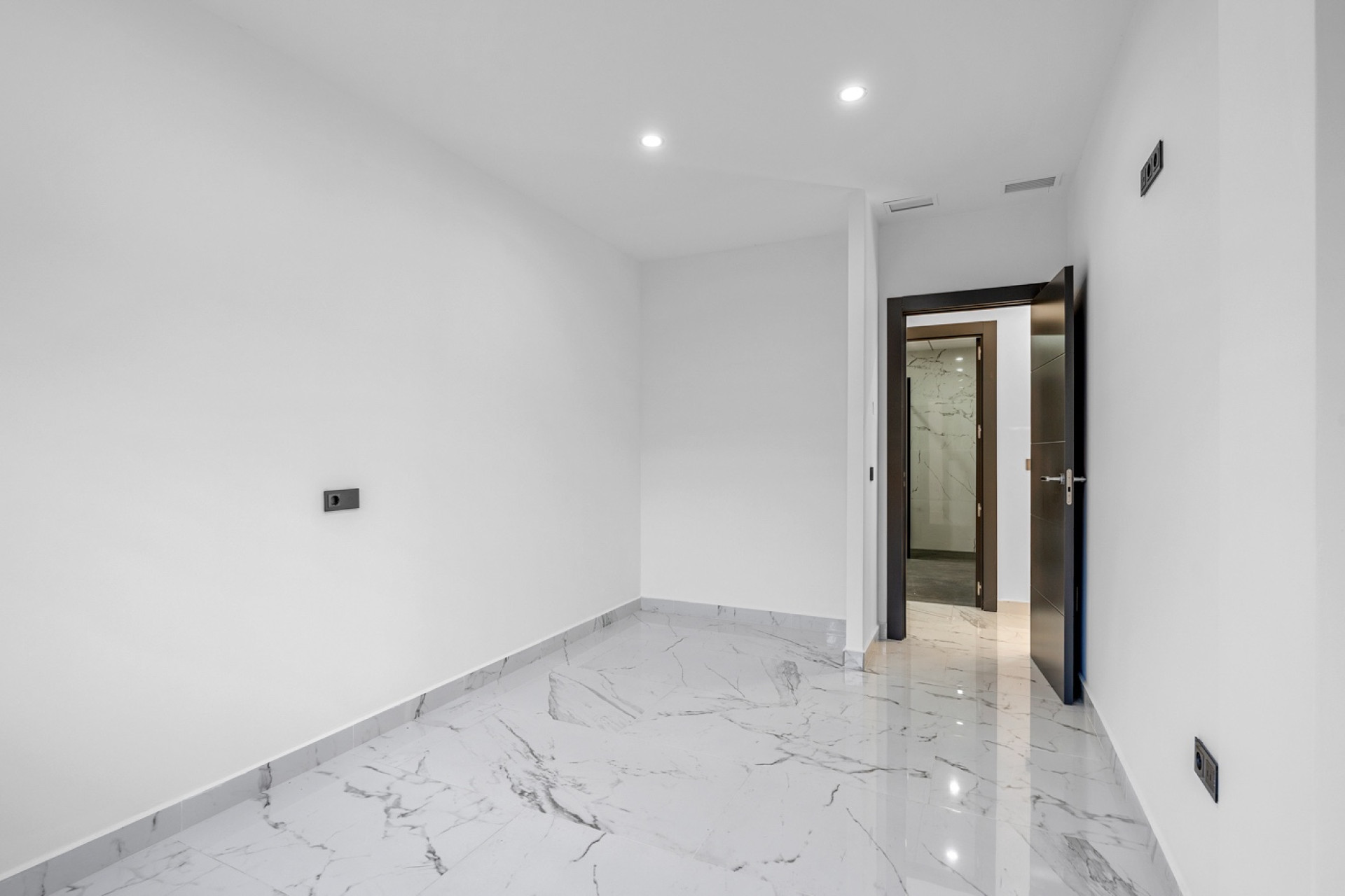 Odsprzedaż - Villa - Campoamor