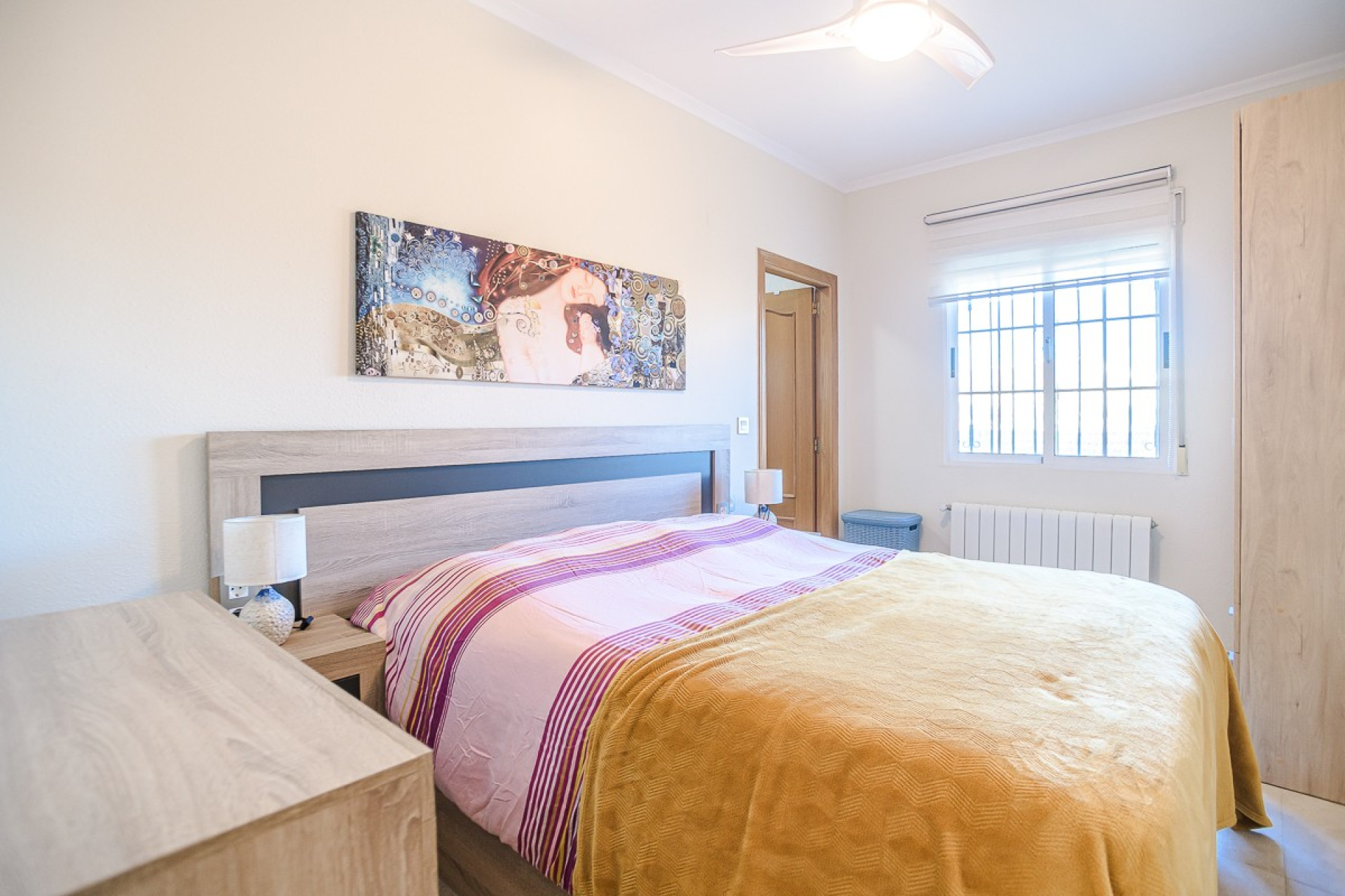 Odsprzedaż - Villa - Catral