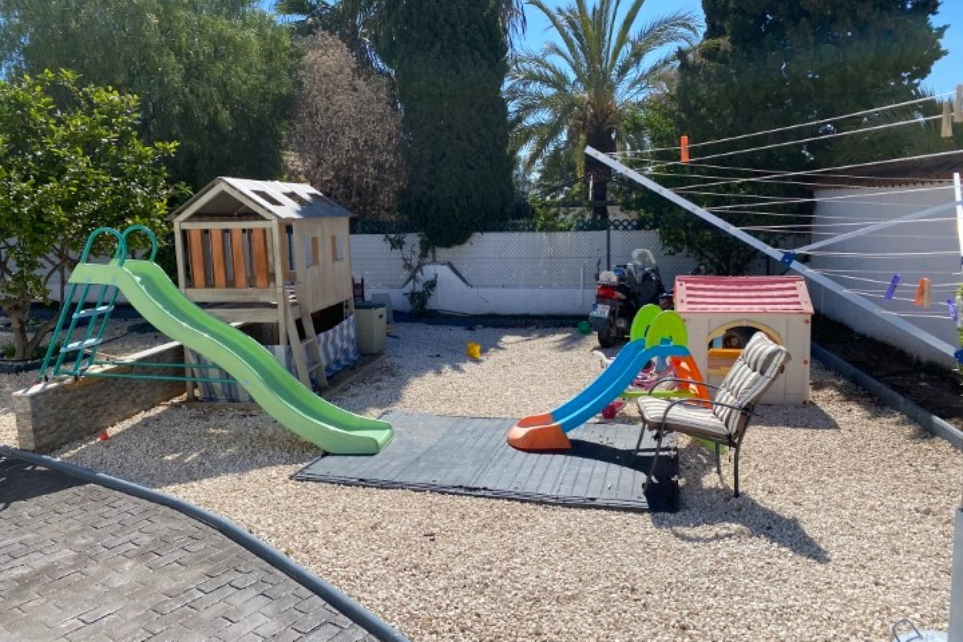 Odsprzedaż - Villa - Ciudad Quesada