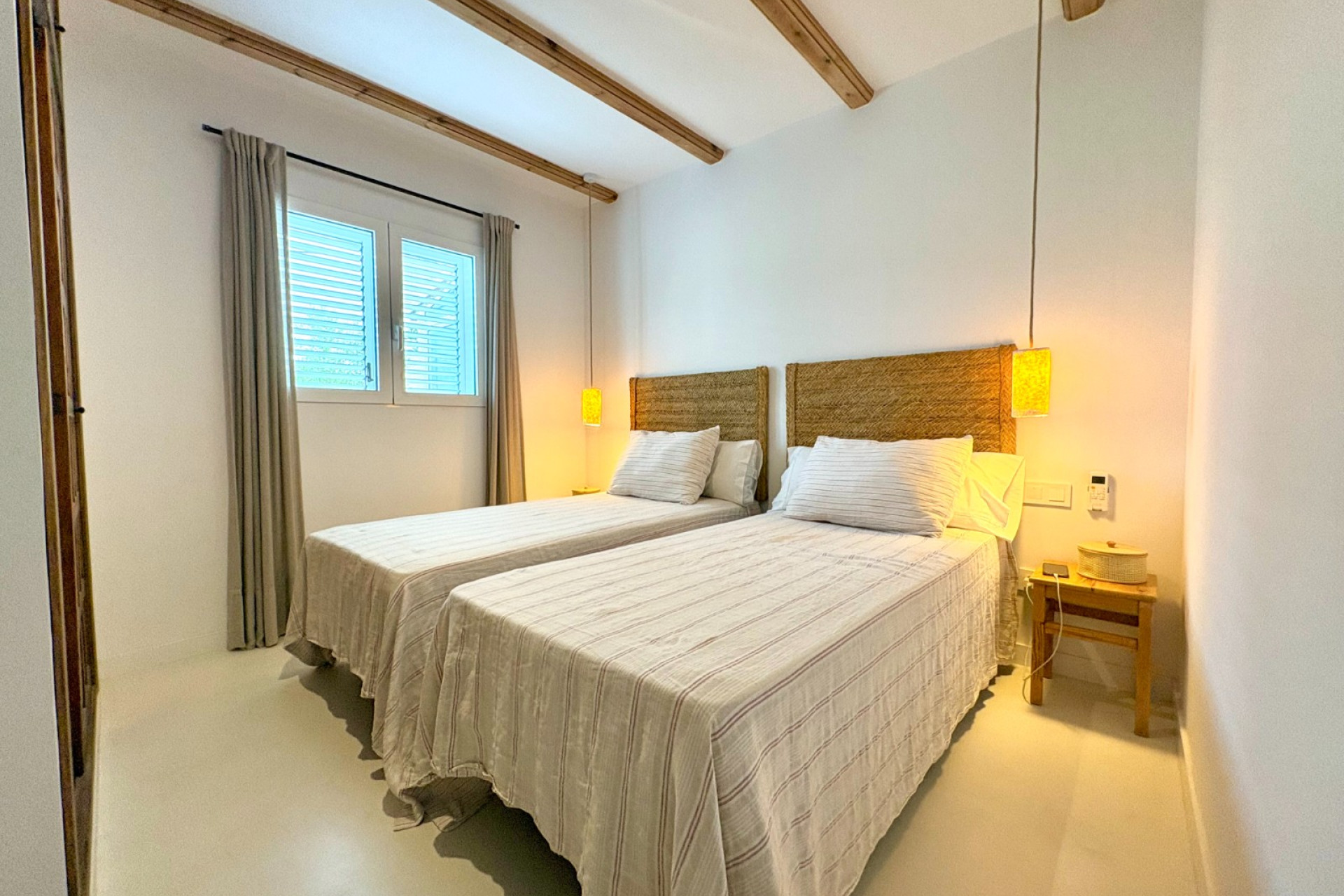 Odsprzedaż - Villa - Denia - Les Marines - Las Marinas